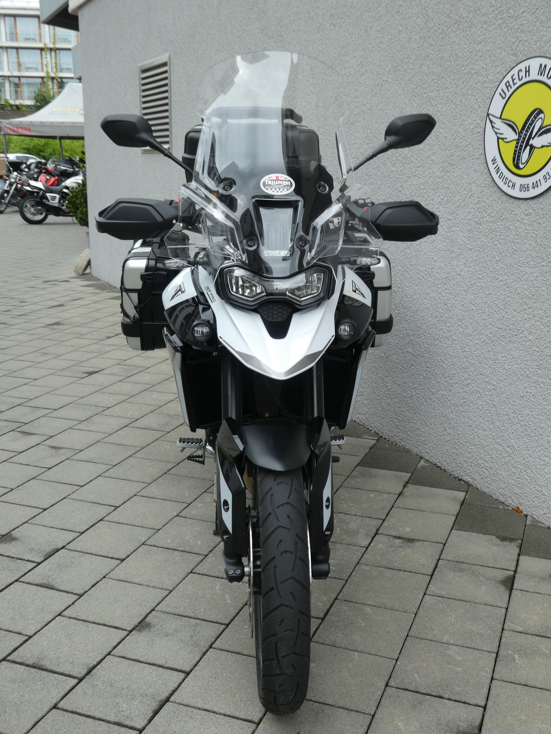 TRIUMPH Tiger 900 GT Pro-showroom-element-2
