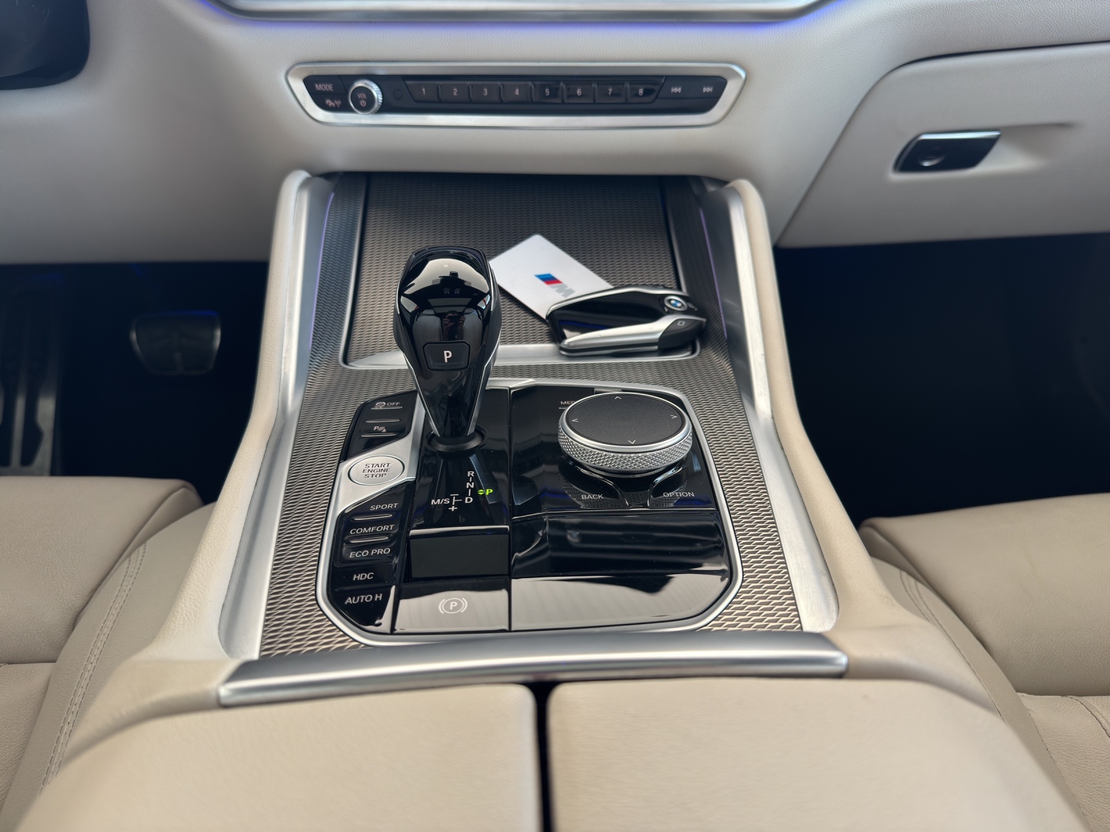 BMW X6 xDrive 48V 40d Steptronic M Sport-image-13