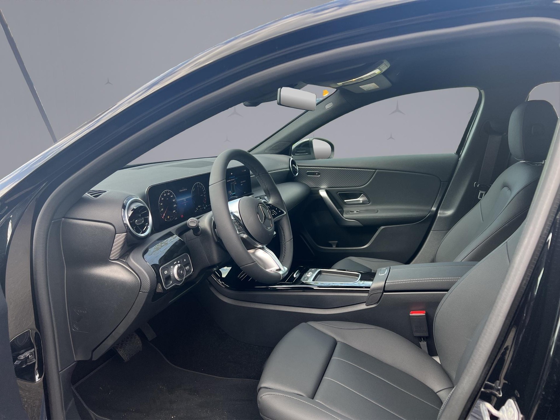 MERCEDES-BENZ A 250 e Progressive-image-6