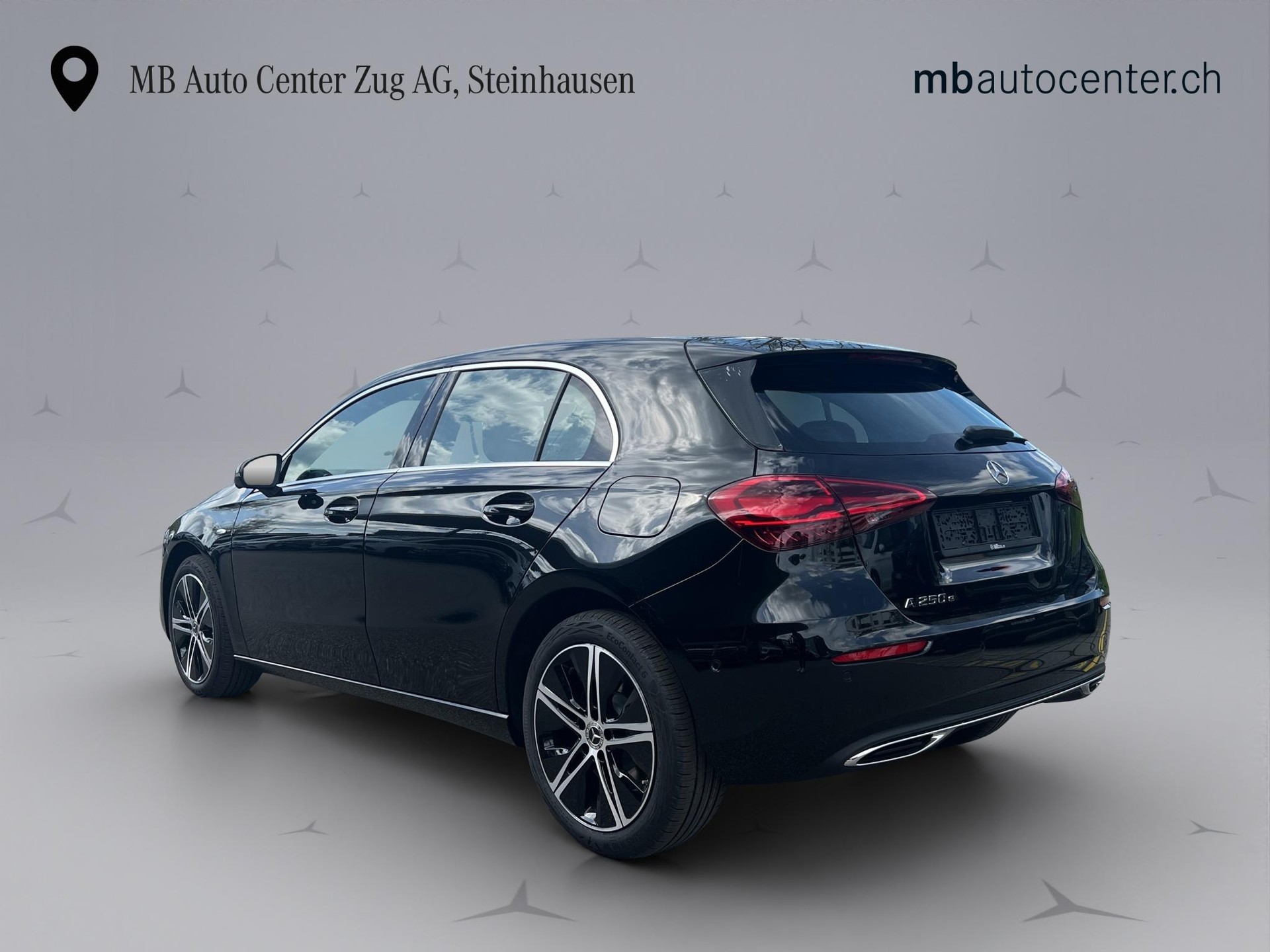 MERCEDES-BENZ A 250 e Progressive-image-3
