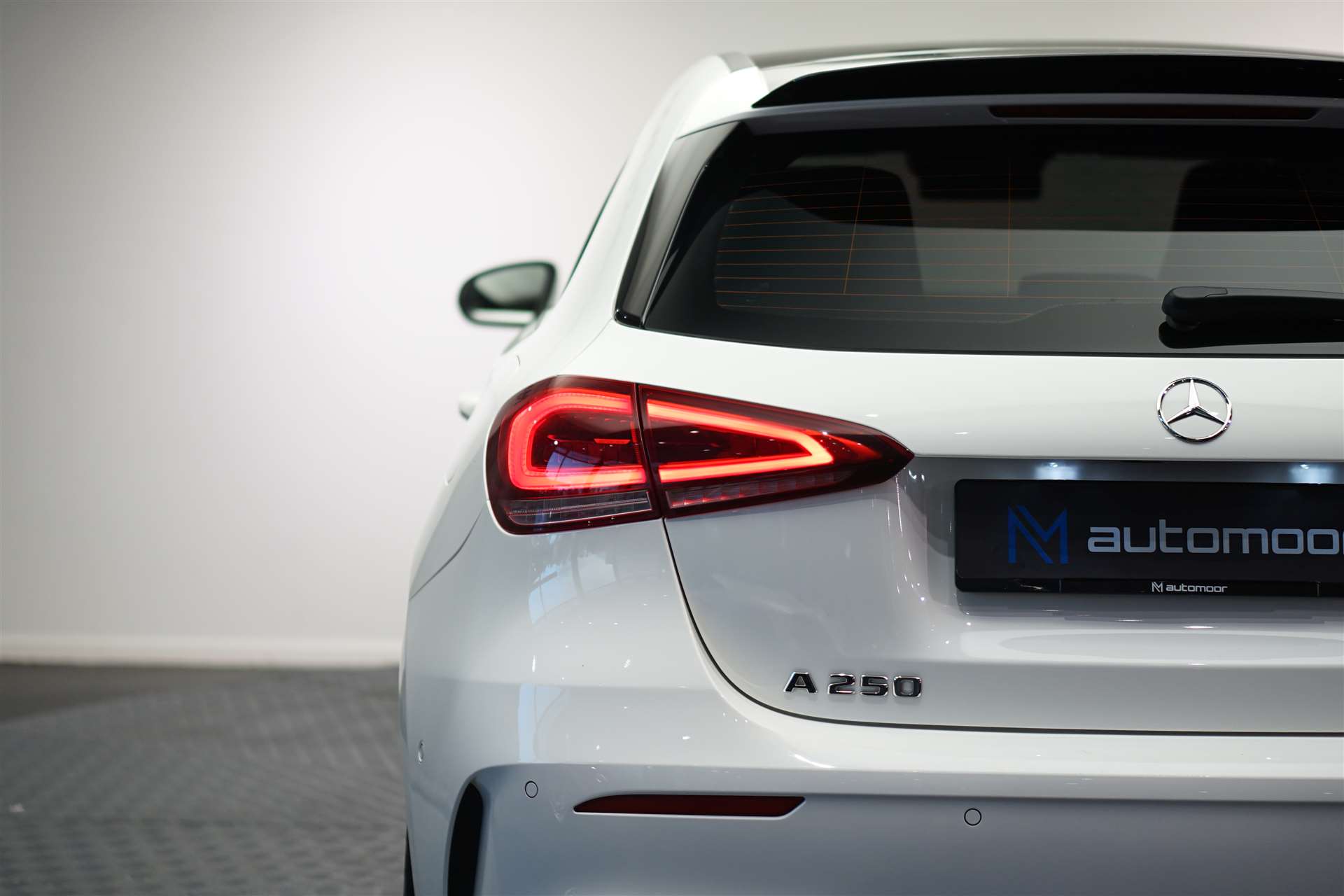 MERCEDES-BENZ A 250 4Matic AMG Line 7G-DCT *CH-Fahrzeug* *Head-Up* *LED*-image-11