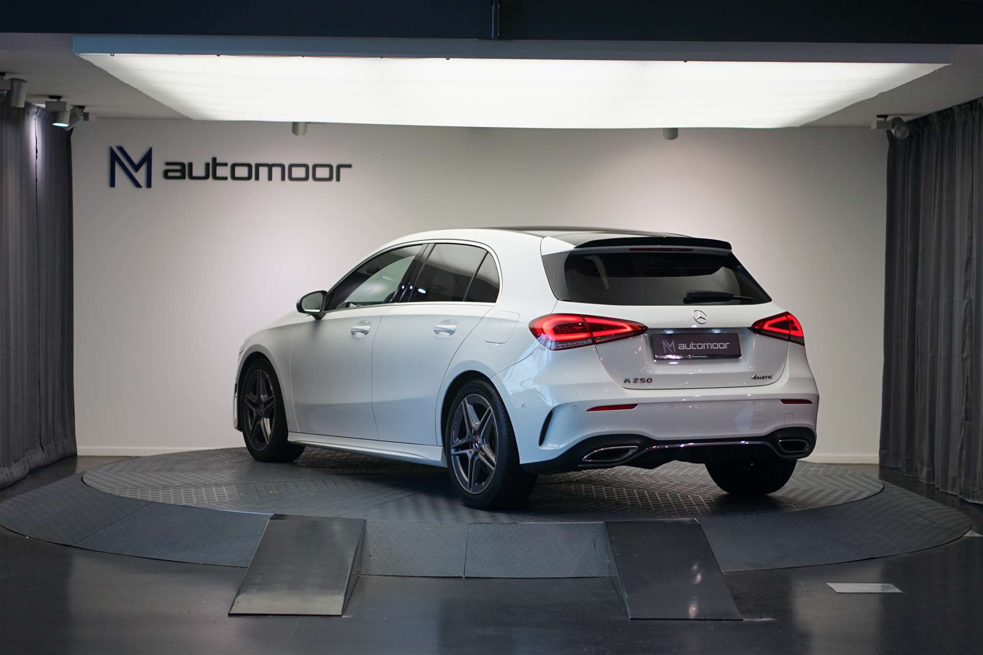 MERCEDES-BENZ A 250 4Matic AMG Line 7G-DCT *CH-Fahrzeug* *Head-Up* *LED*-image-7
