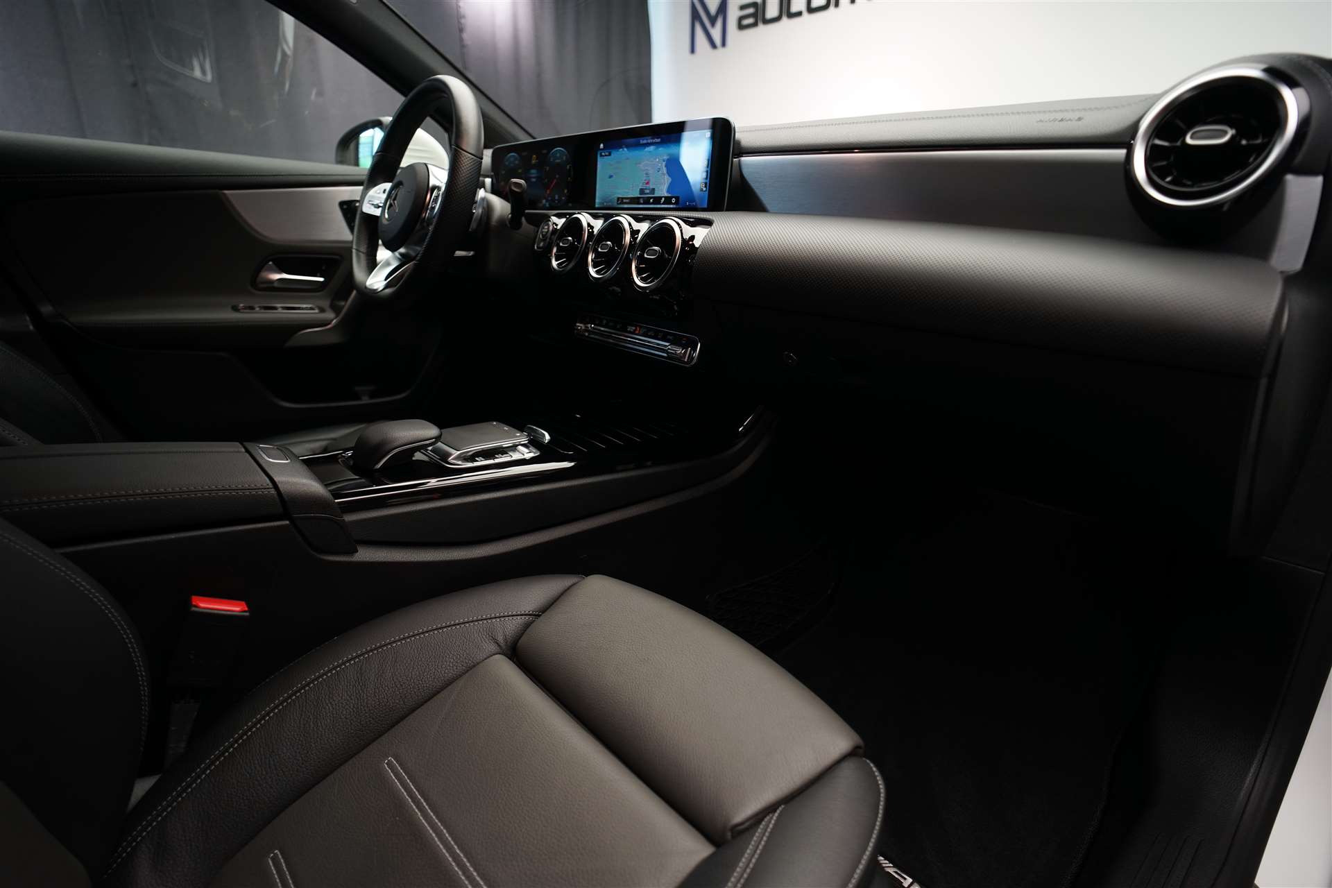 MERCEDES-BENZ A 250 4Matic AMG Line 7G-DCT *CH-Fahrzeug* *Head-Up* *LED*-image-16