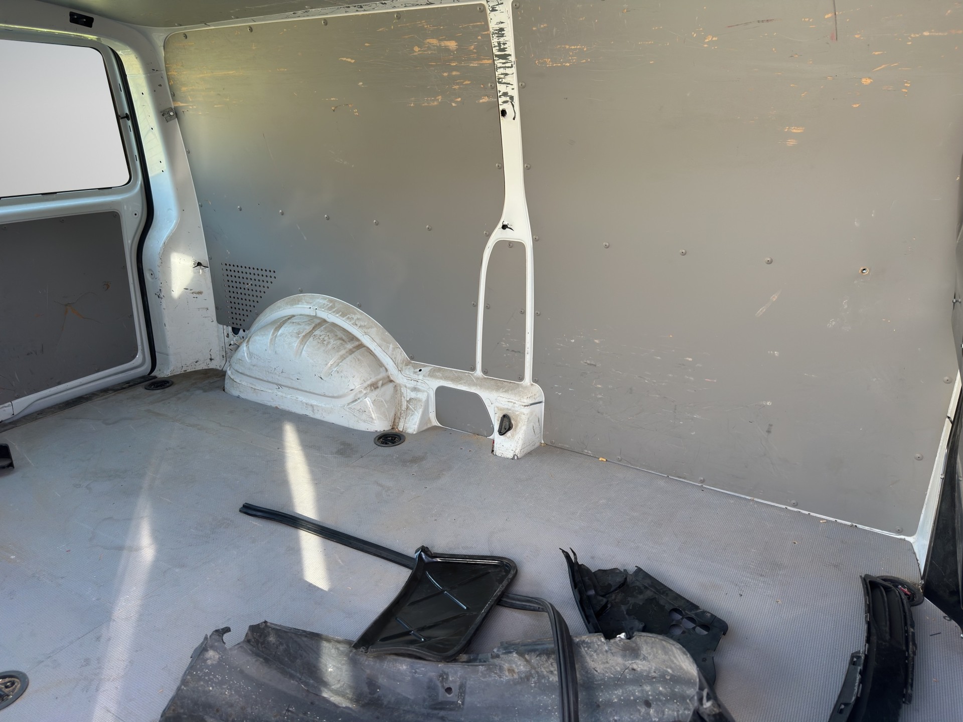 VW T6 2.0 TDI-image-7