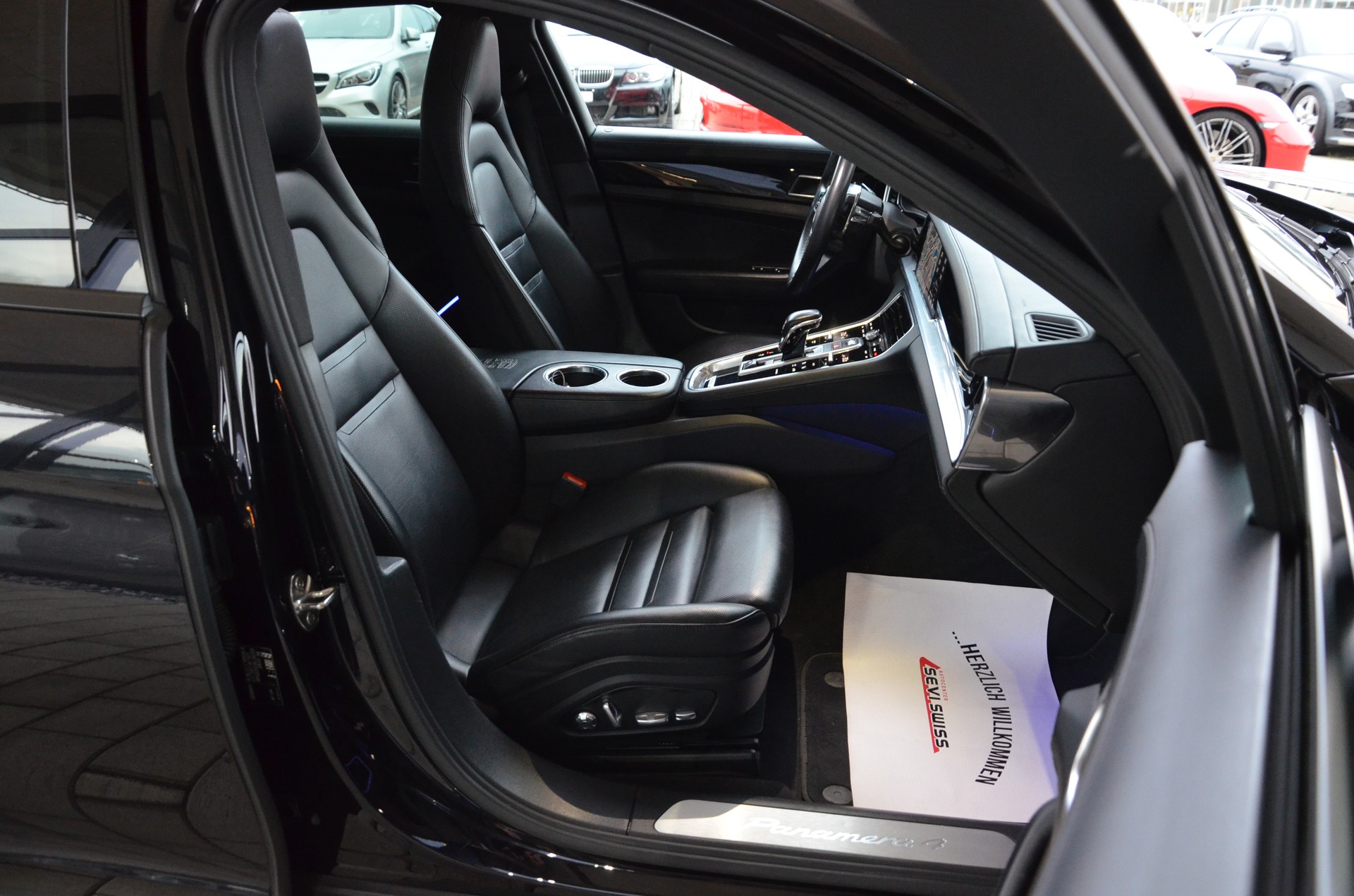 PORSCHE Panamera 4 E-Hybrid Sport Turismo PDK-image-10