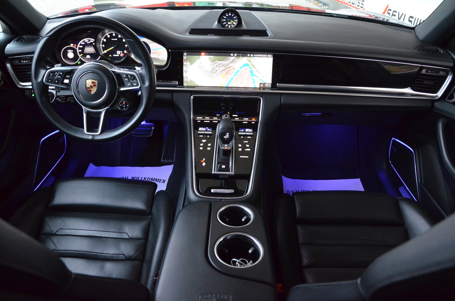 PORSCHE Panamera 4 E-Hybrid Sport Turismo PDK-image-12