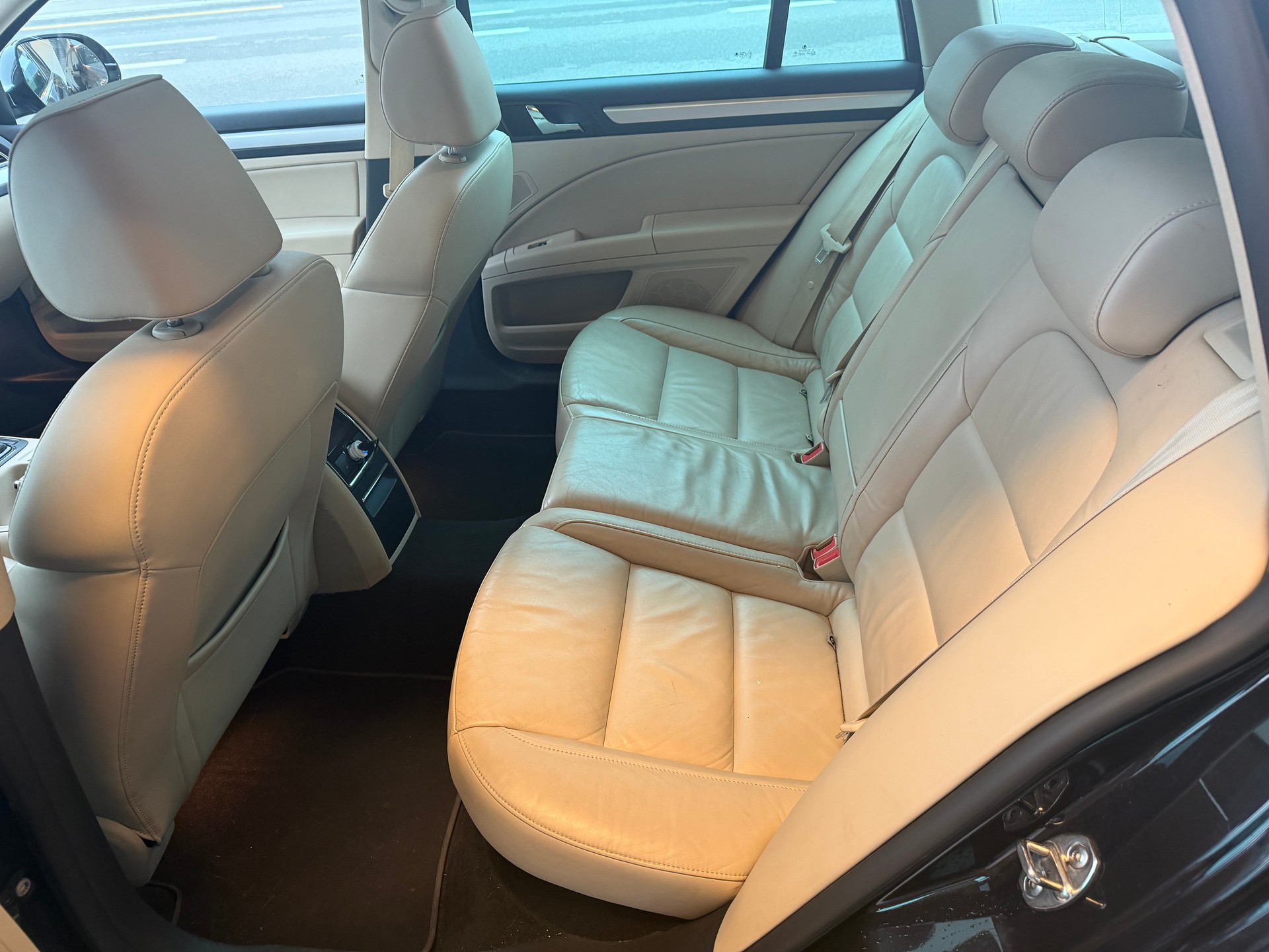 SKODA Superb Combi 2.0 TDi Elegance 4x4 DSG-image-6