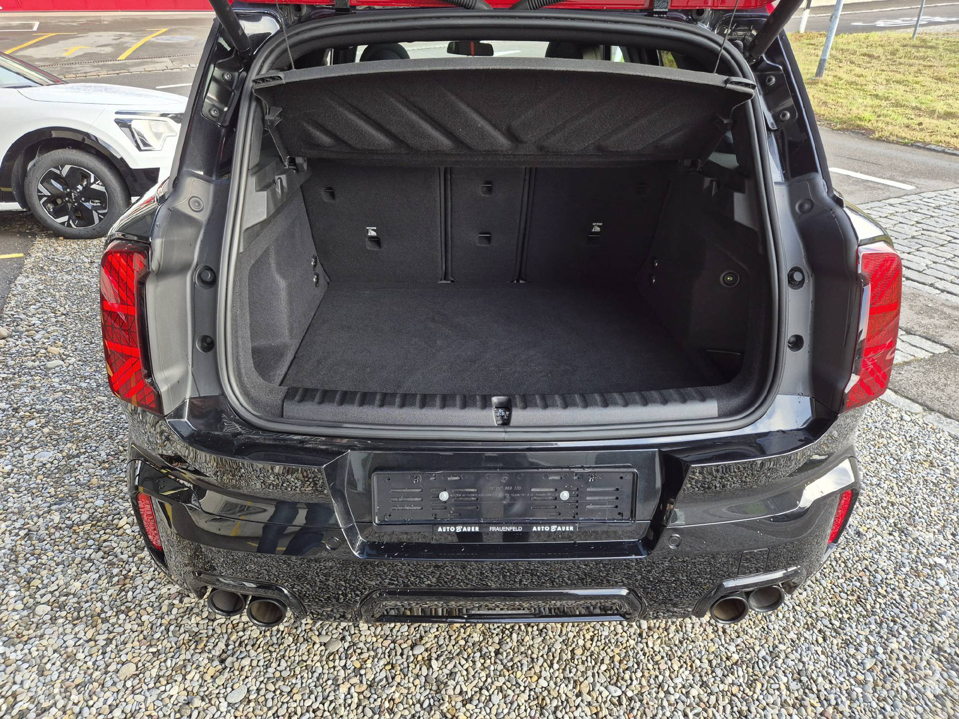 MINI Countryman U25 2.0i John Cooper Works ALL4 300-image-8