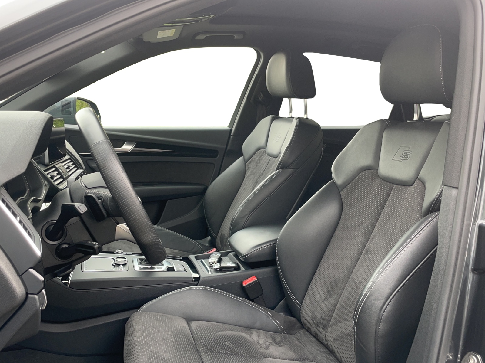AUDI Q5 2.0 TDI sport quattro S-tronic-image-9