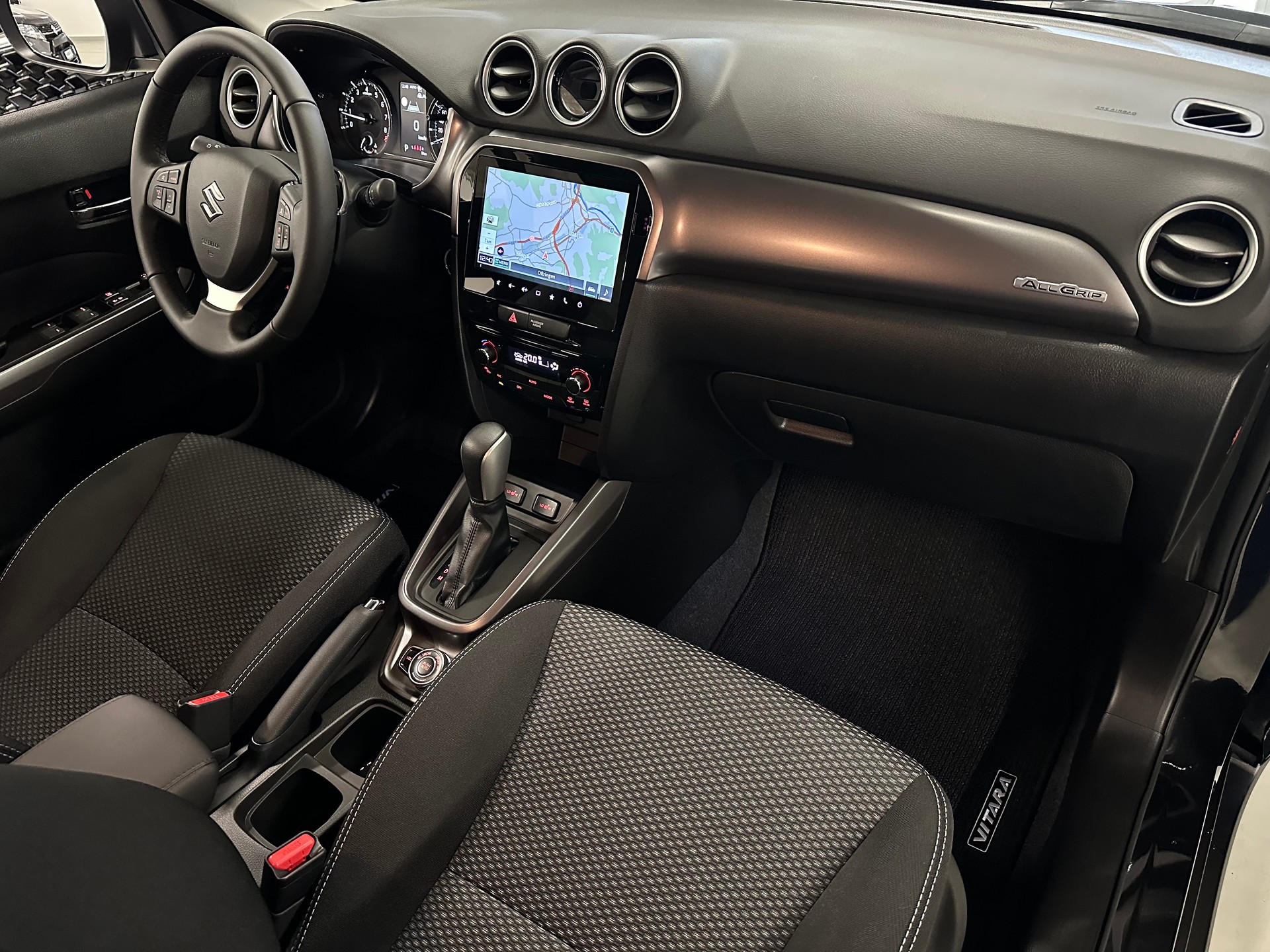 SUZUKI Vitara 1.4 Boosterjet Compact + 4x4 Hybrid Automatic-image-7