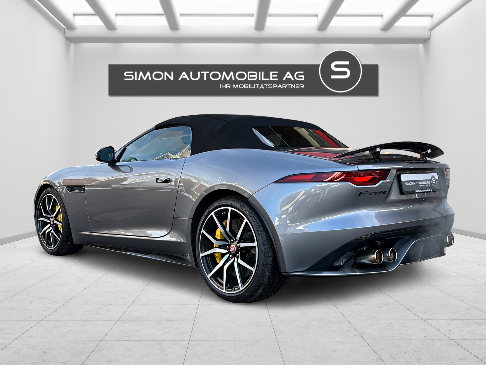 JAGUAR F-Type Convertible 5.0 V8 R AWD-image-6