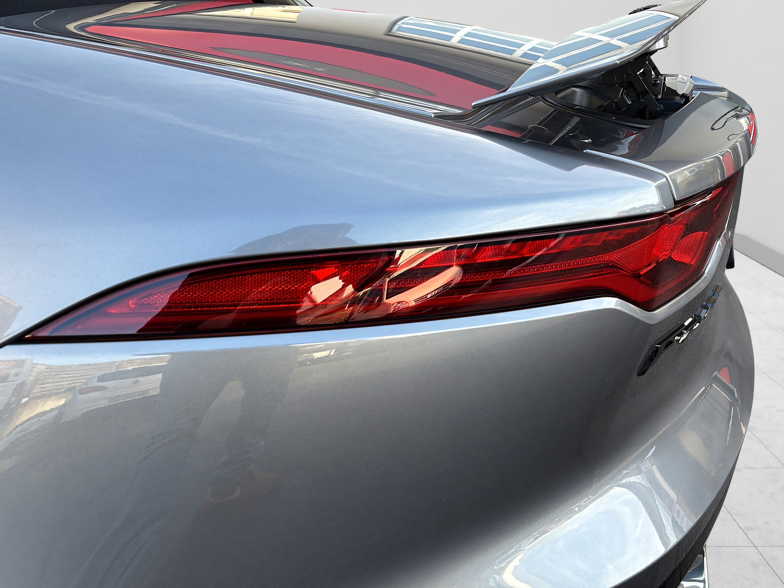 JAGUAR F-Type Convertible 5.0 V8 R AWD-image-7