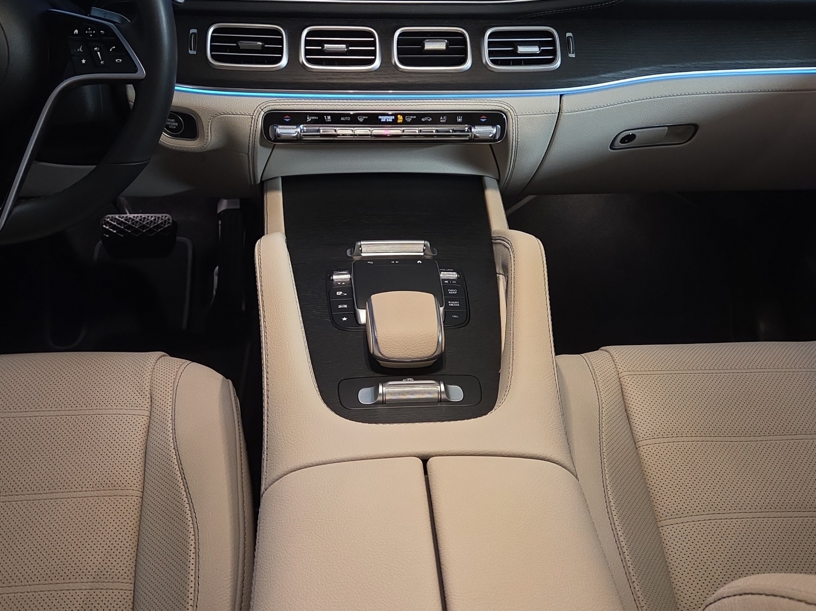 MERCEDES-BENZ GLE 400 e 4M 9G-Tronic-image-15