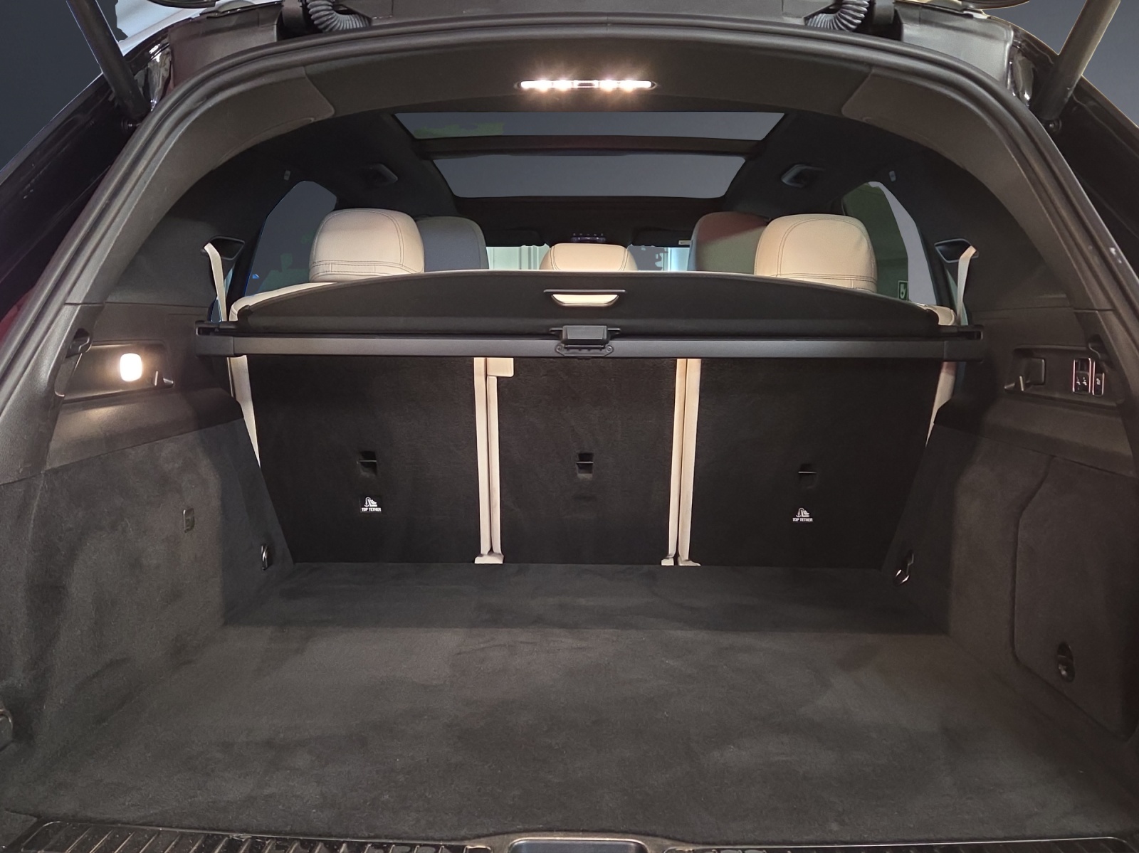 MERCEDES-BENZ GLE 400 e 4M 9G-Tronic-image-18