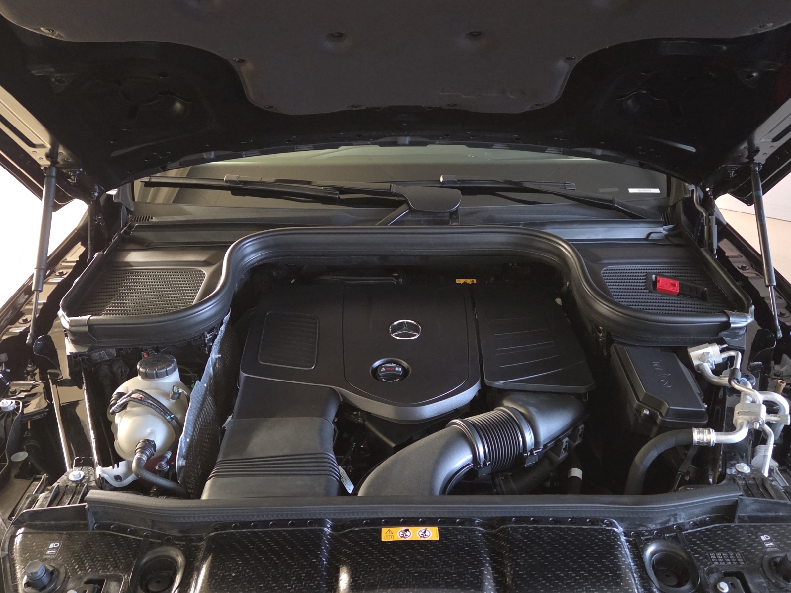 MERCEDES-BENZ GLE 400 e 4M 9G-Tronic-image-21