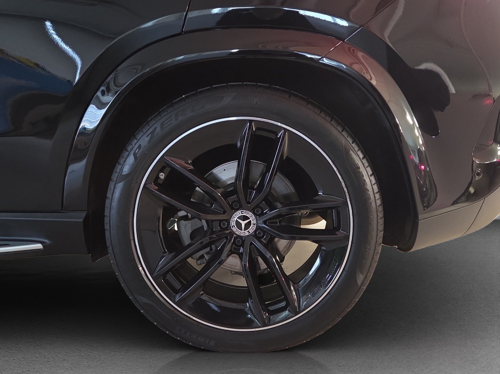 MERCEDES-BENZ GLE 400 e 4M 9G-Tronic-image-5