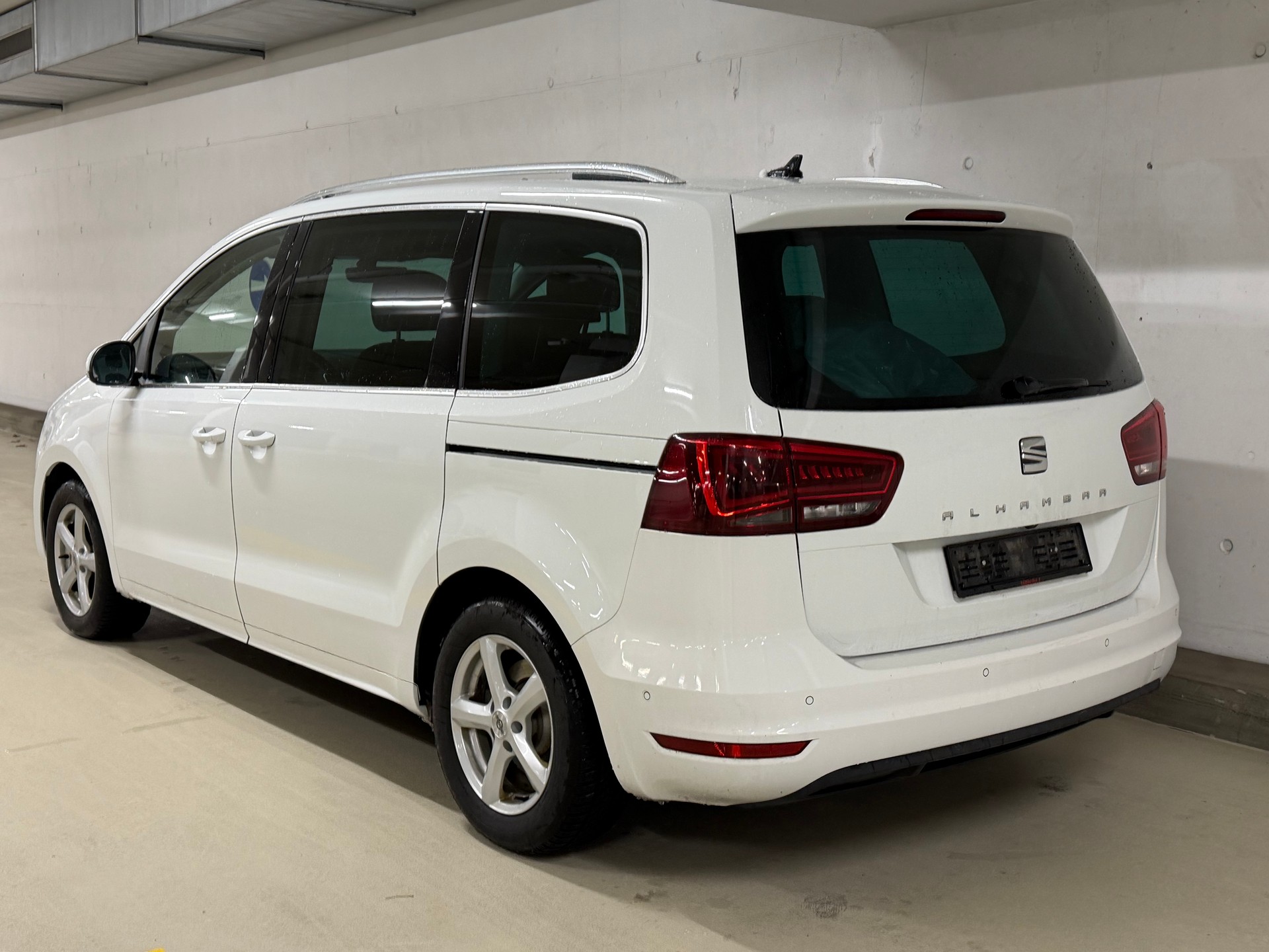 SEAT Alhambra 2.0 TDI Style Advanced DSG-image-5