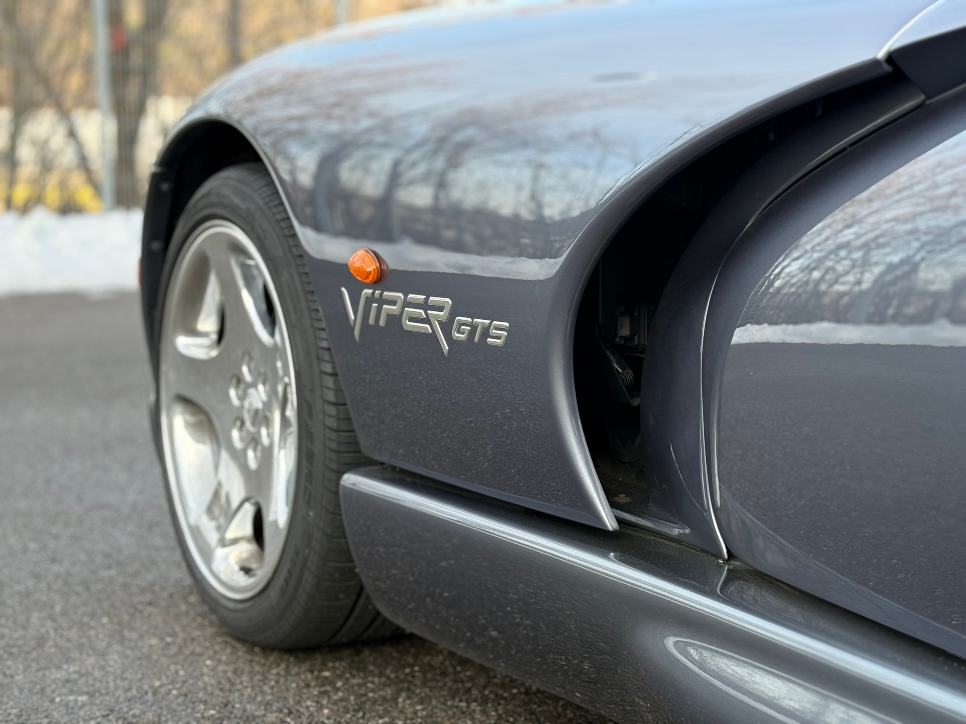 DODGE GTS-image-2