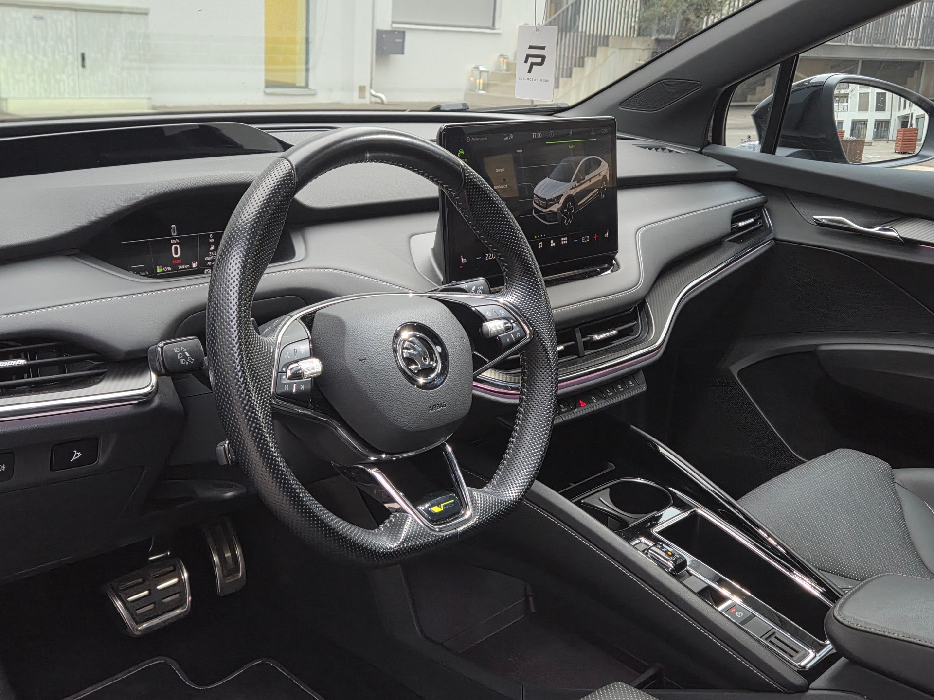 SKODA Enyaq Coupé RS iV 80 4x4-image-6