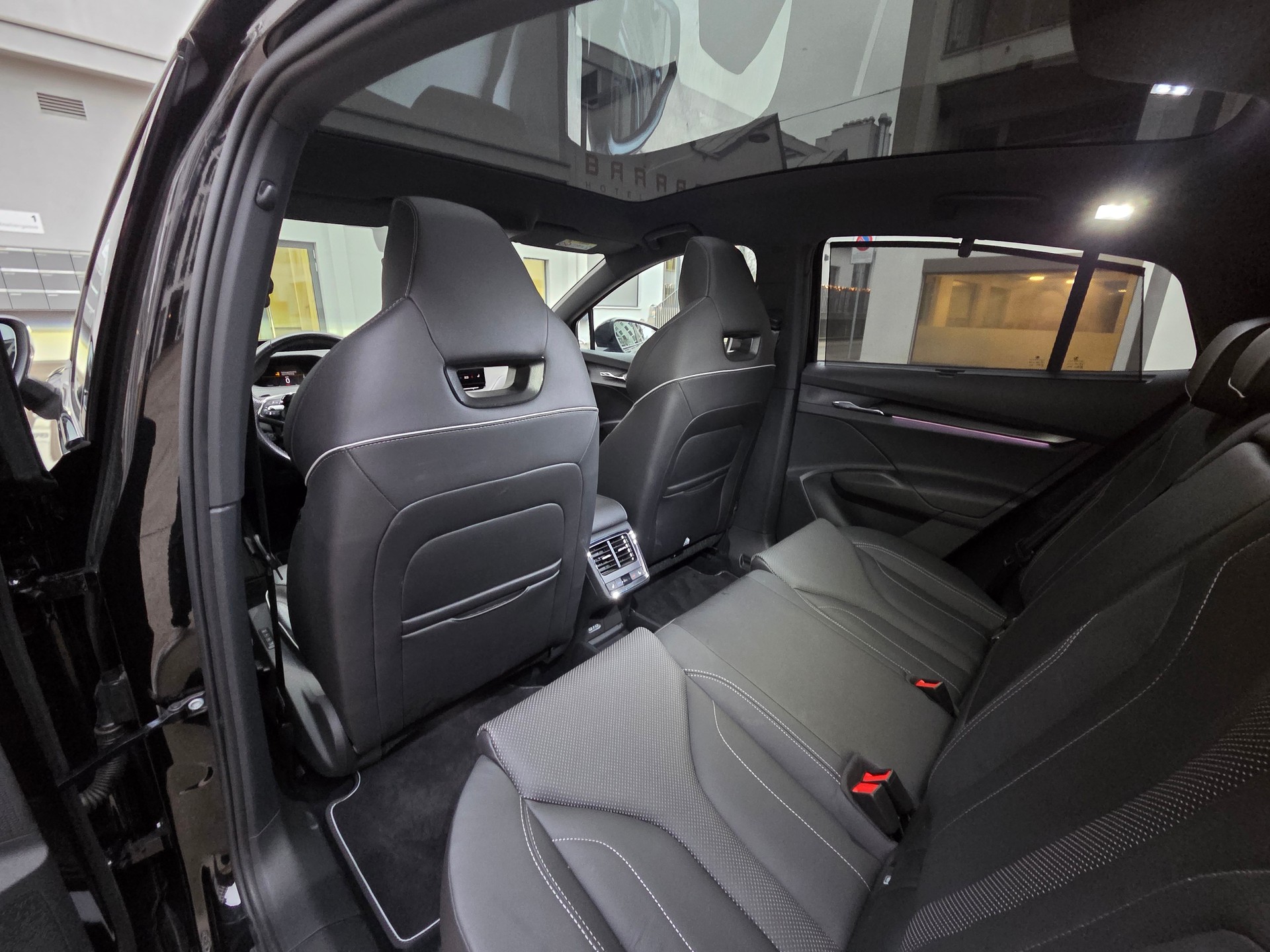 SKODA Enyaq Coupé RS iV 80 4x4-image-11