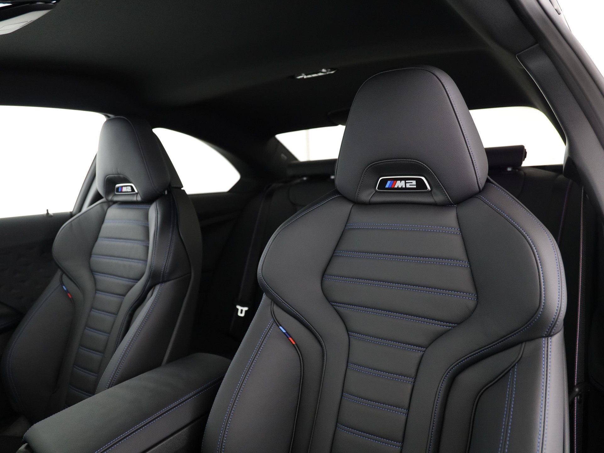 BMW M2 Coupé-image-11