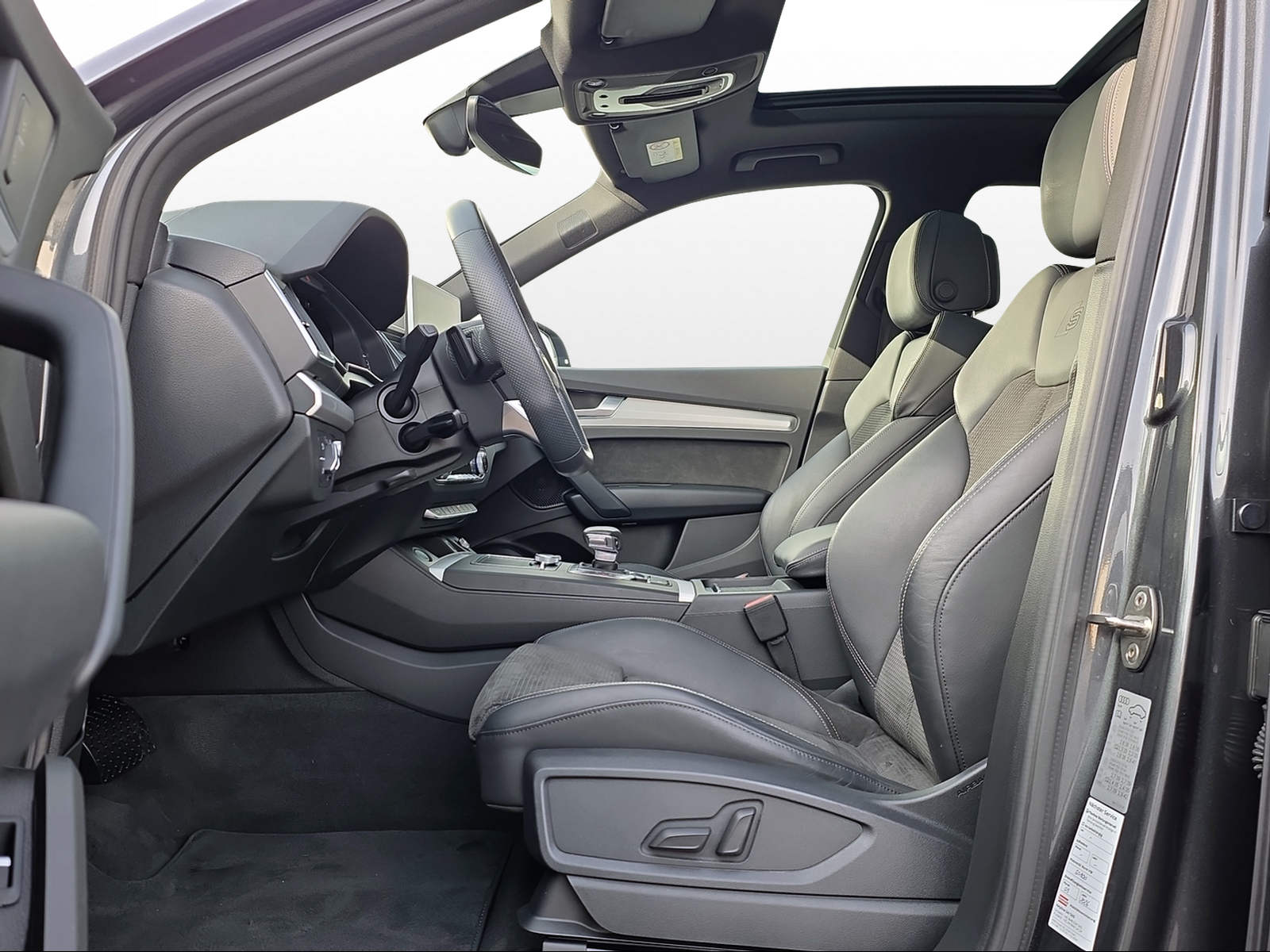 AUDI Q5 55 TFSI e sport quattro-image-6