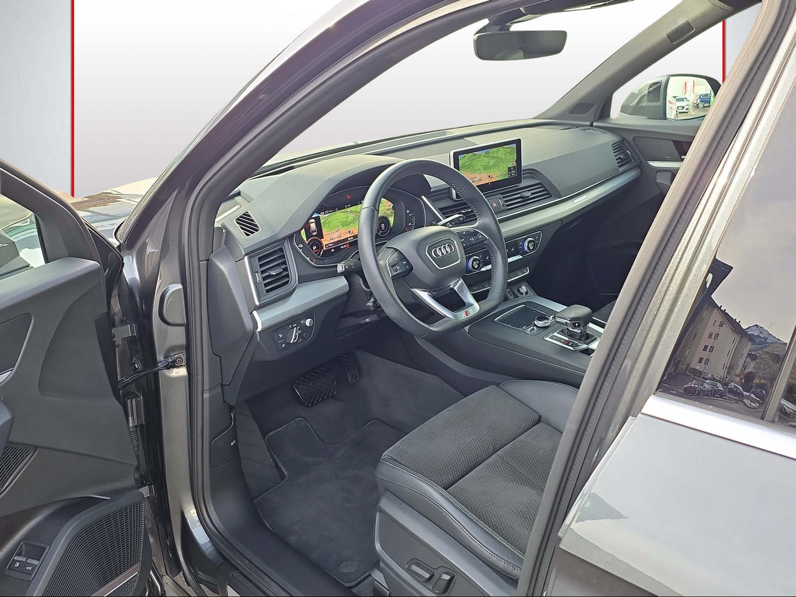 AUDI Q5 55 TFSI e sport quattro-image-5