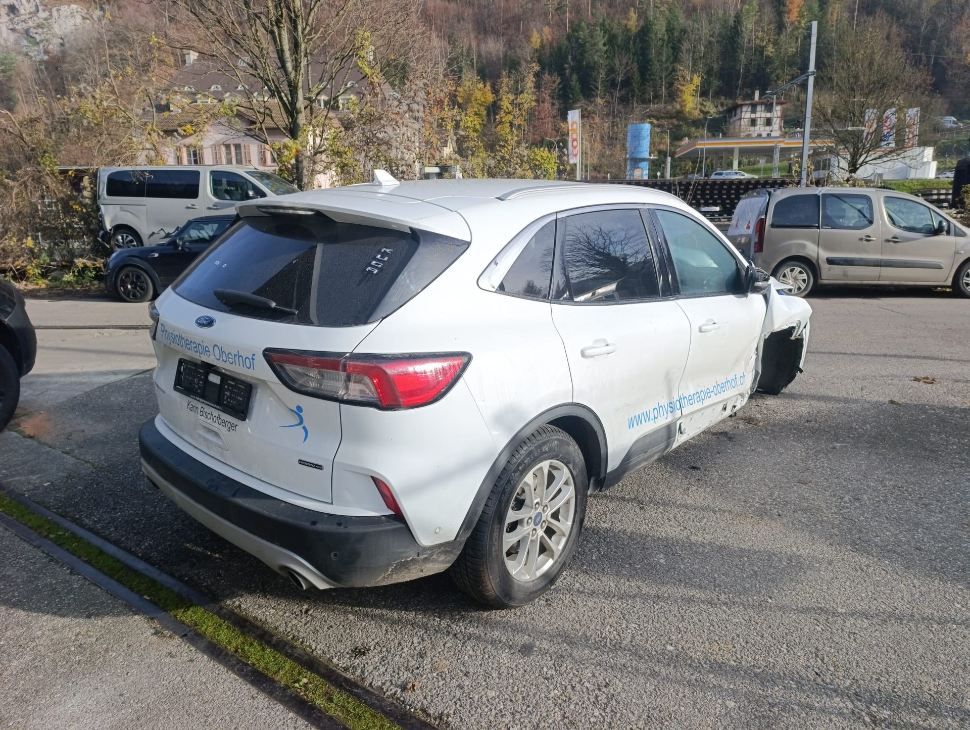 FORD Kuga 2.5 FHEV Titanium 4WD-image-1
