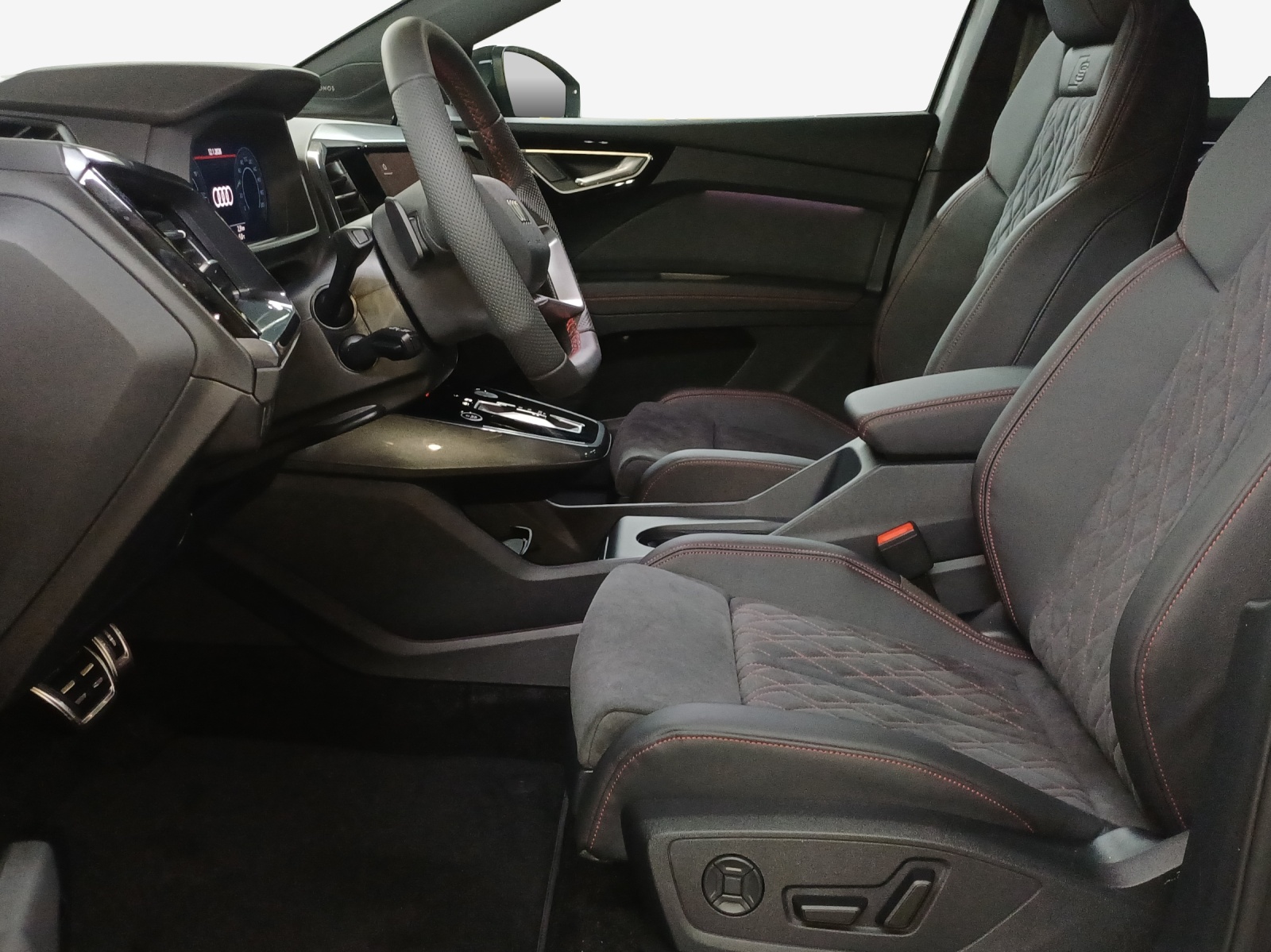 AUDI Q4 e-tron 45 quattro-image-7