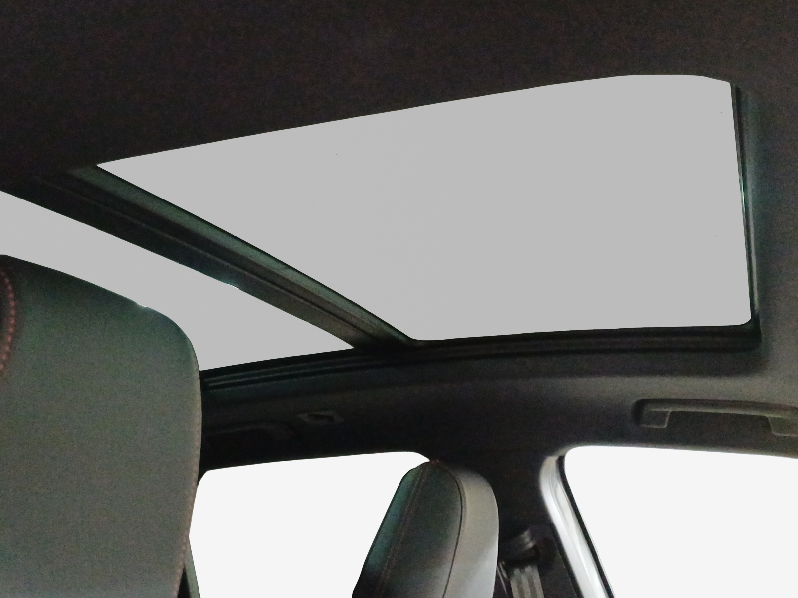 AUDI Q4 e-tron 45 quattro-image-13