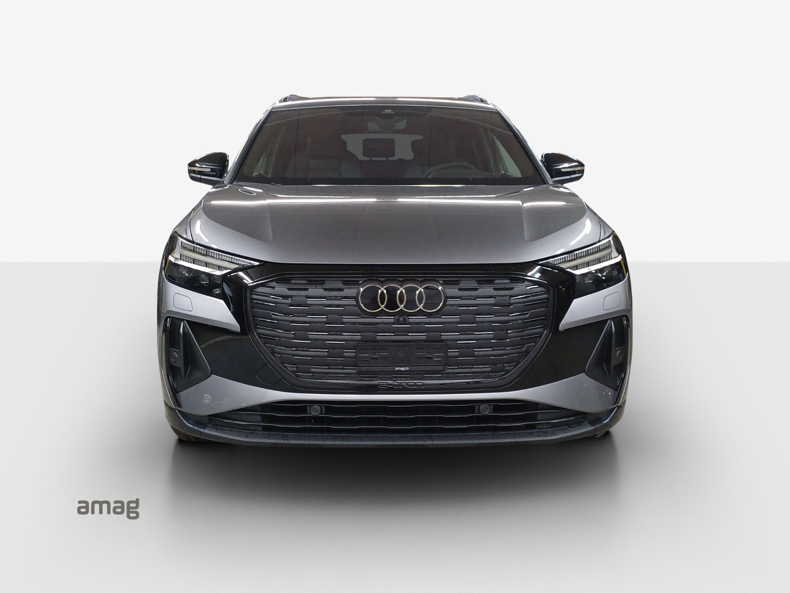 AUDI Q4 e-tron 45 quattro-image-6