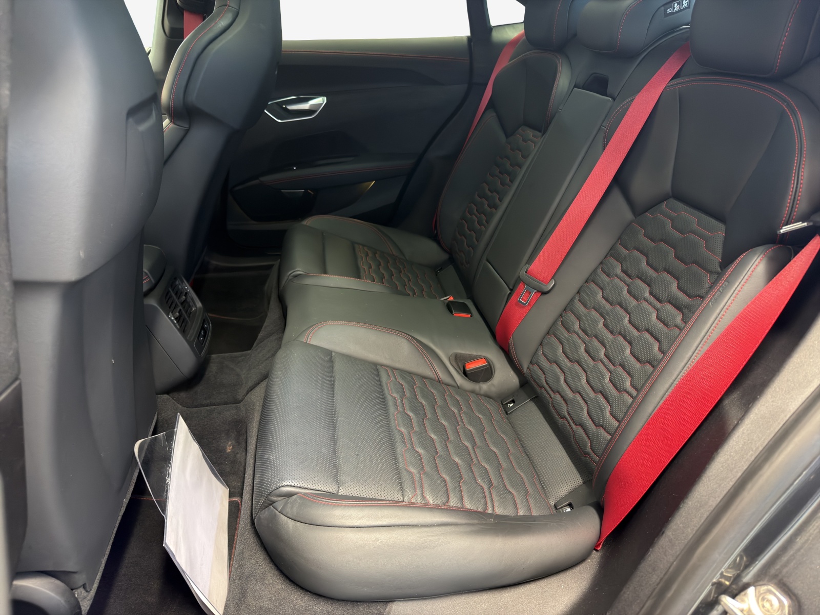 AUDI RS e-tron GT quattro-image-11