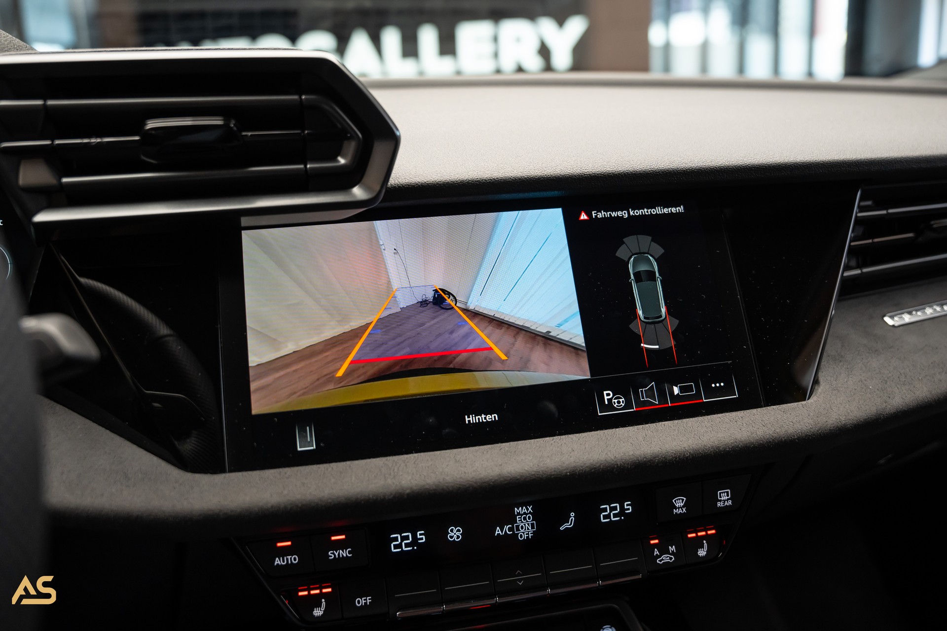 AUDI RS3 Sportback 2.5 TSI Facelift *PHYTONGELB* UNIKAT | KERAMIK-BREMSEN | FULL-CARBON | R8-SCHALENSITZE | GARANTIE 5J. | 290 KMH-image-16