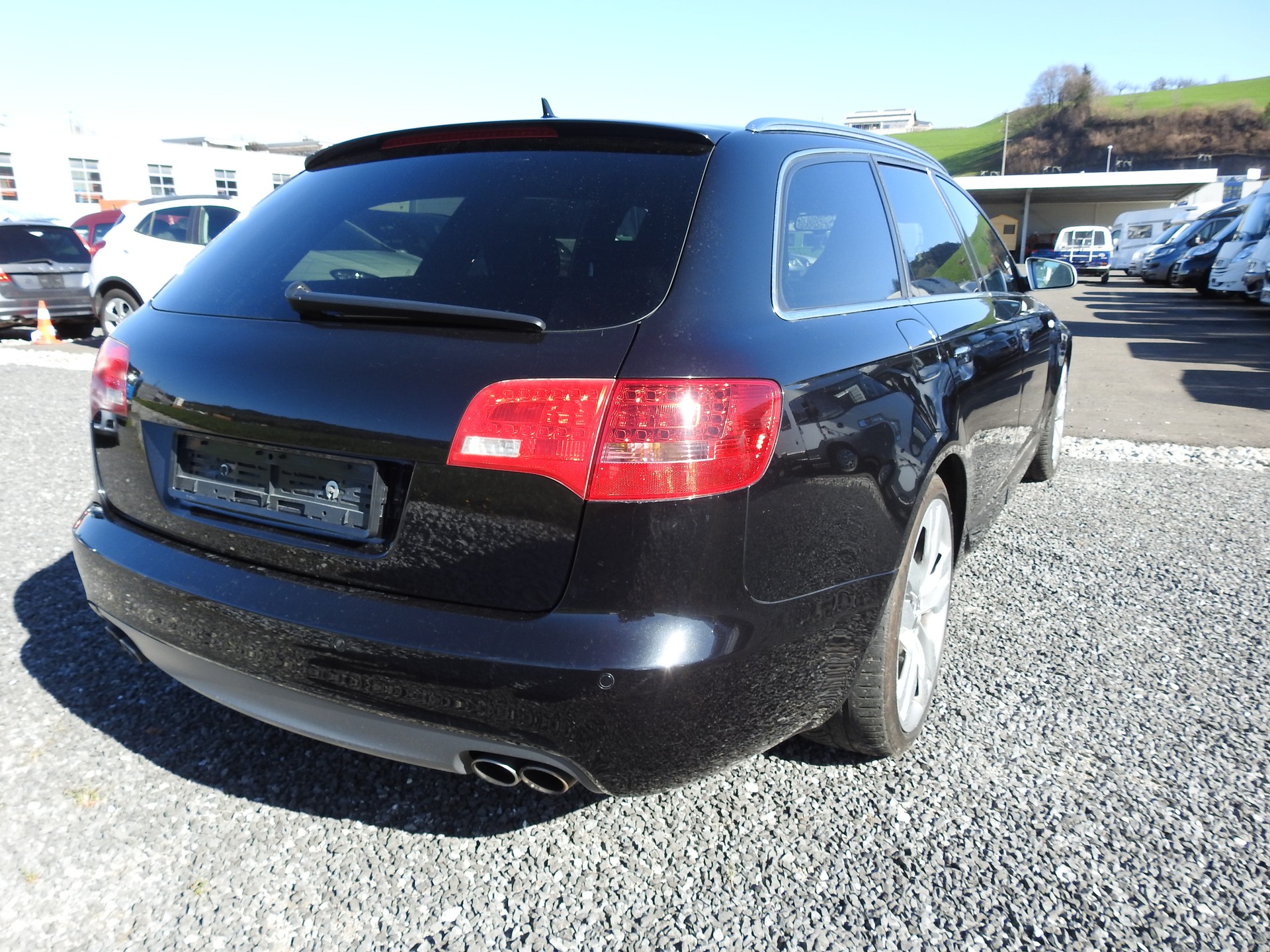 AUDI S6 Avant 5.2 V10 quattro tiptronic-image-5