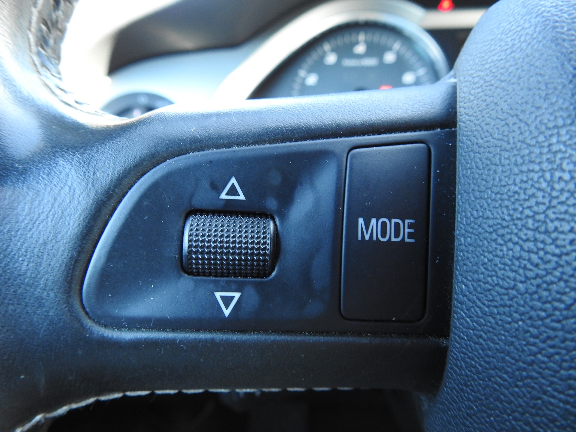 AUDI S6 Avant 5.2 V10 quattro tiptronic-image-28