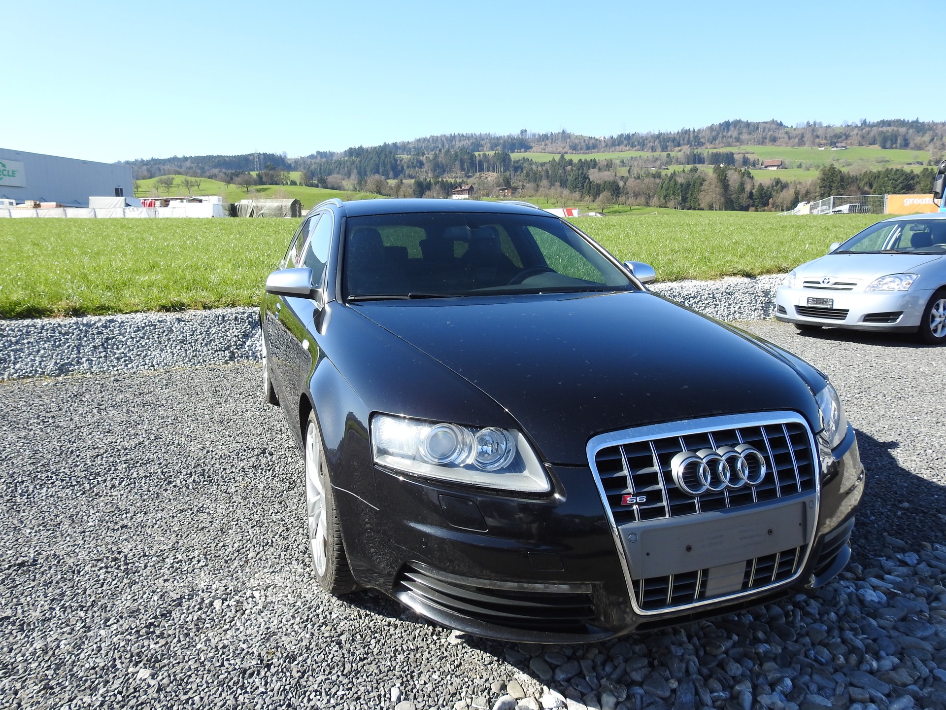 AUDI S6 Avant 5.2 V10 quattro tiptronic-image-7