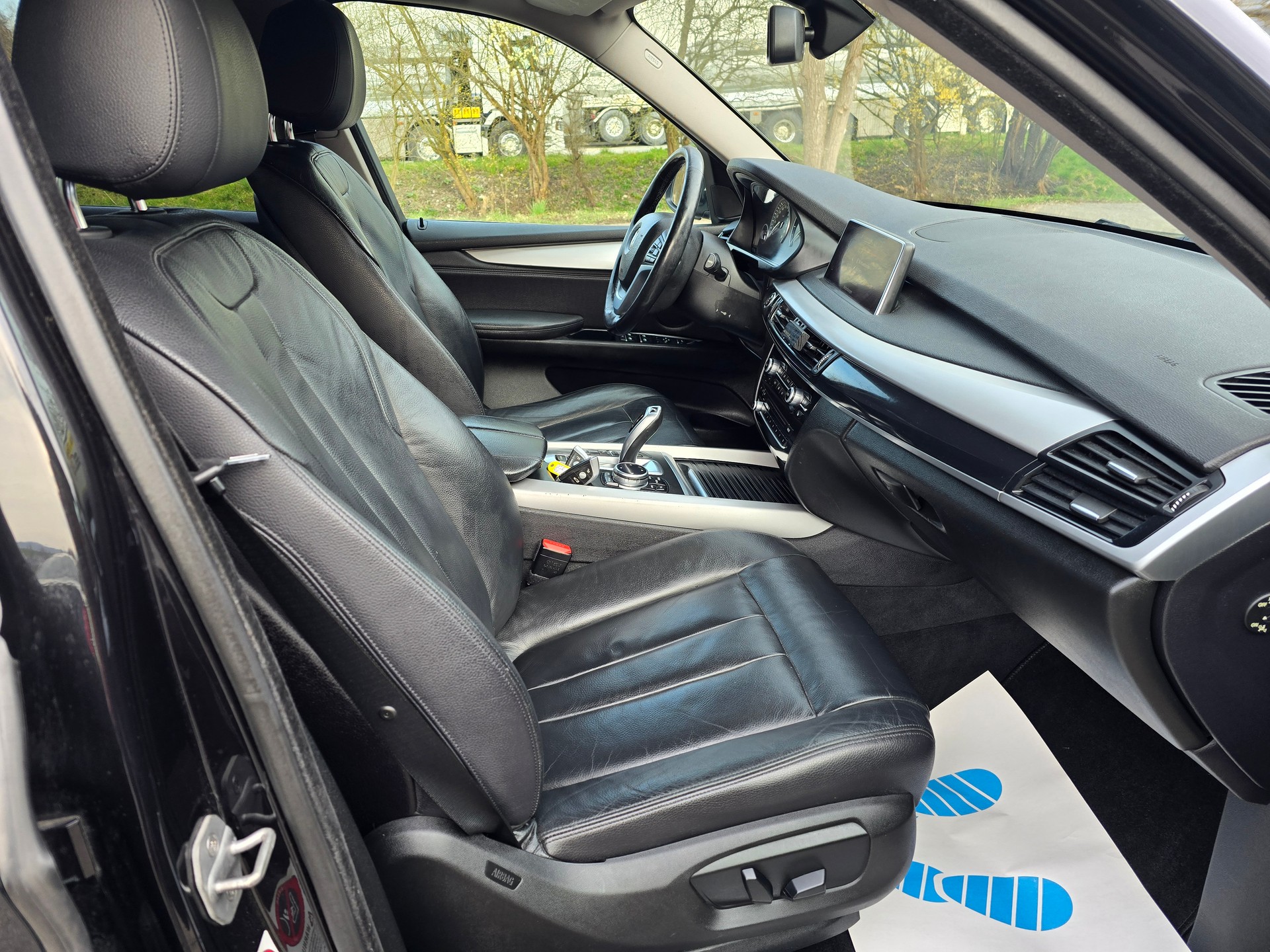 BMW X5 xDrive 30d Steptronic-image-11