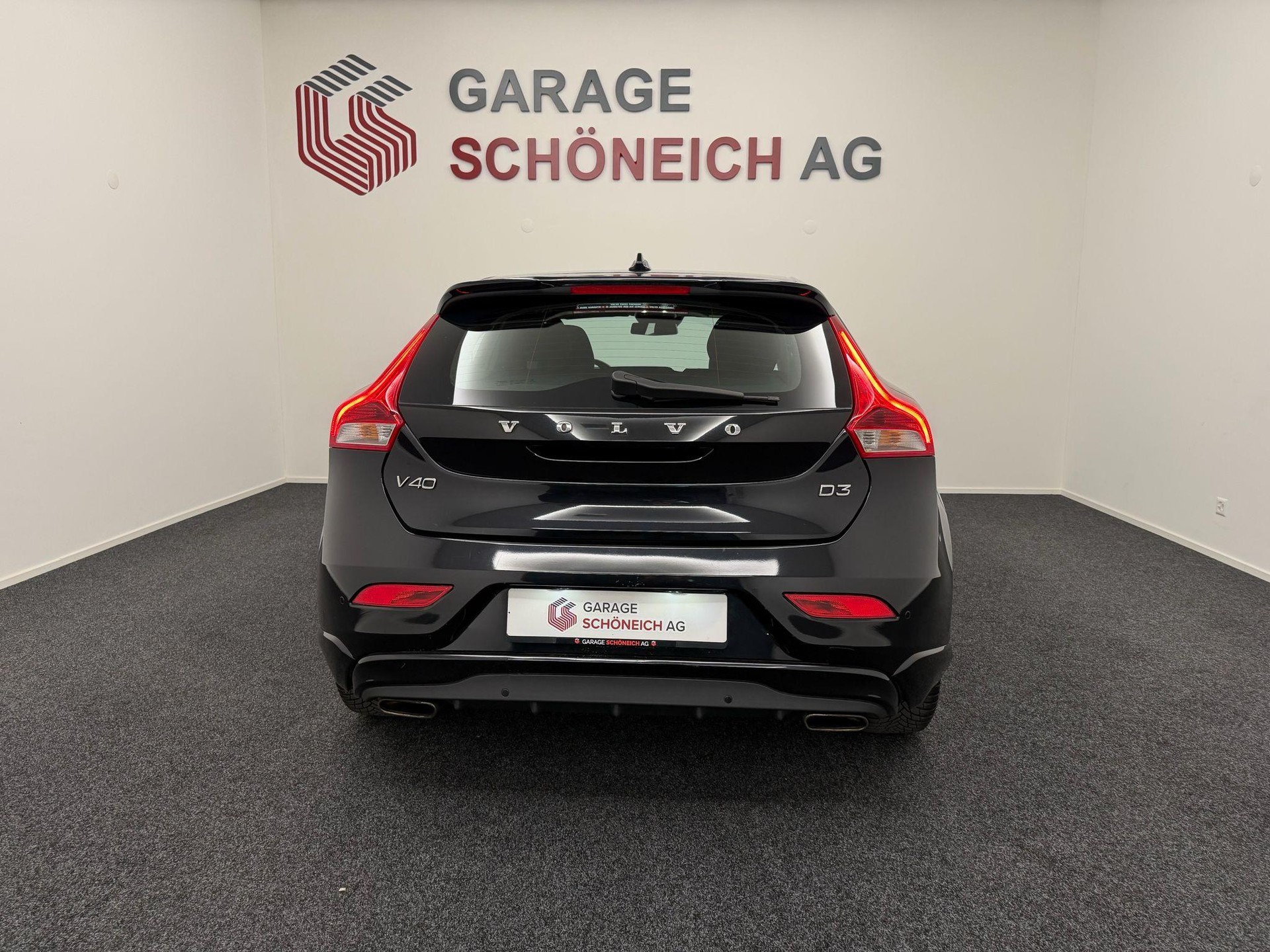 VOLVO V40 2.0 D3 Momentum S/S-image-5