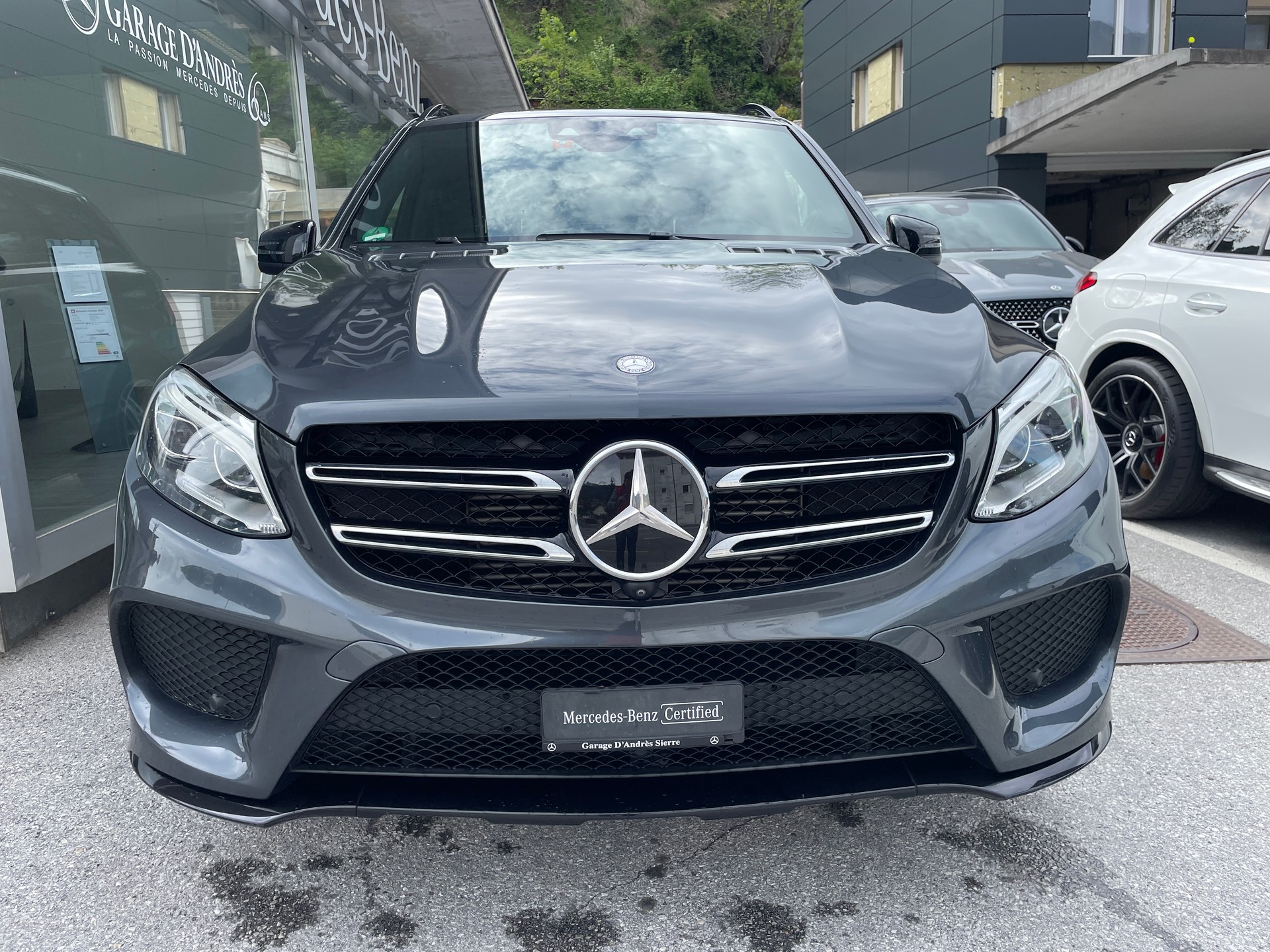 MERCEDES-BENZ GLE 250 d 4Matic 9G-Tronic-image-1