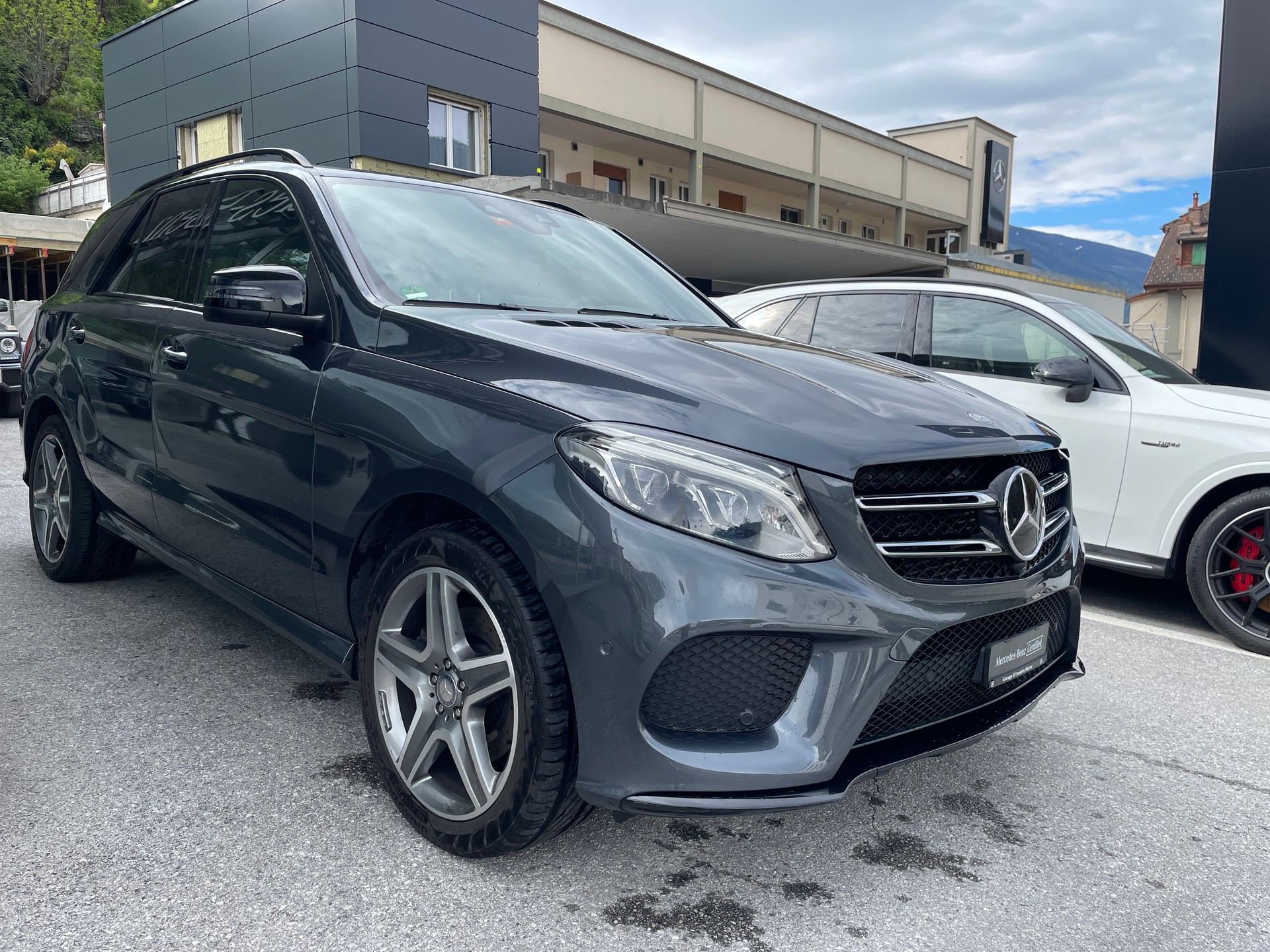 MERCEDES-BENZ GLE 250 d 4Matic 9G-Tronic-image-3