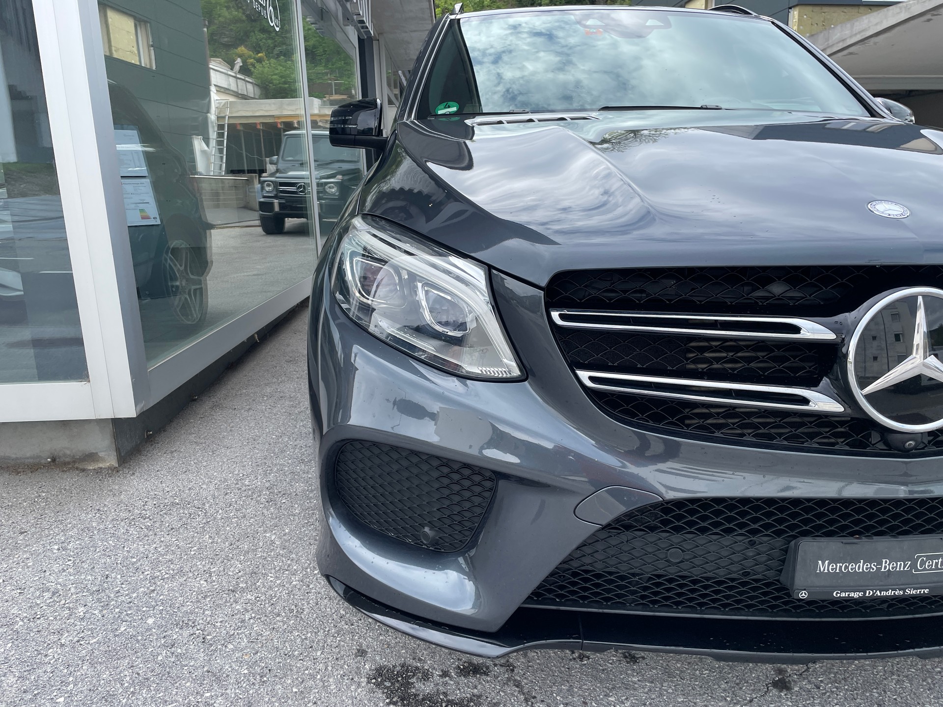 MERCEDES-BENZ GLE 250 d 4Matic 9G-Tronic-image-2