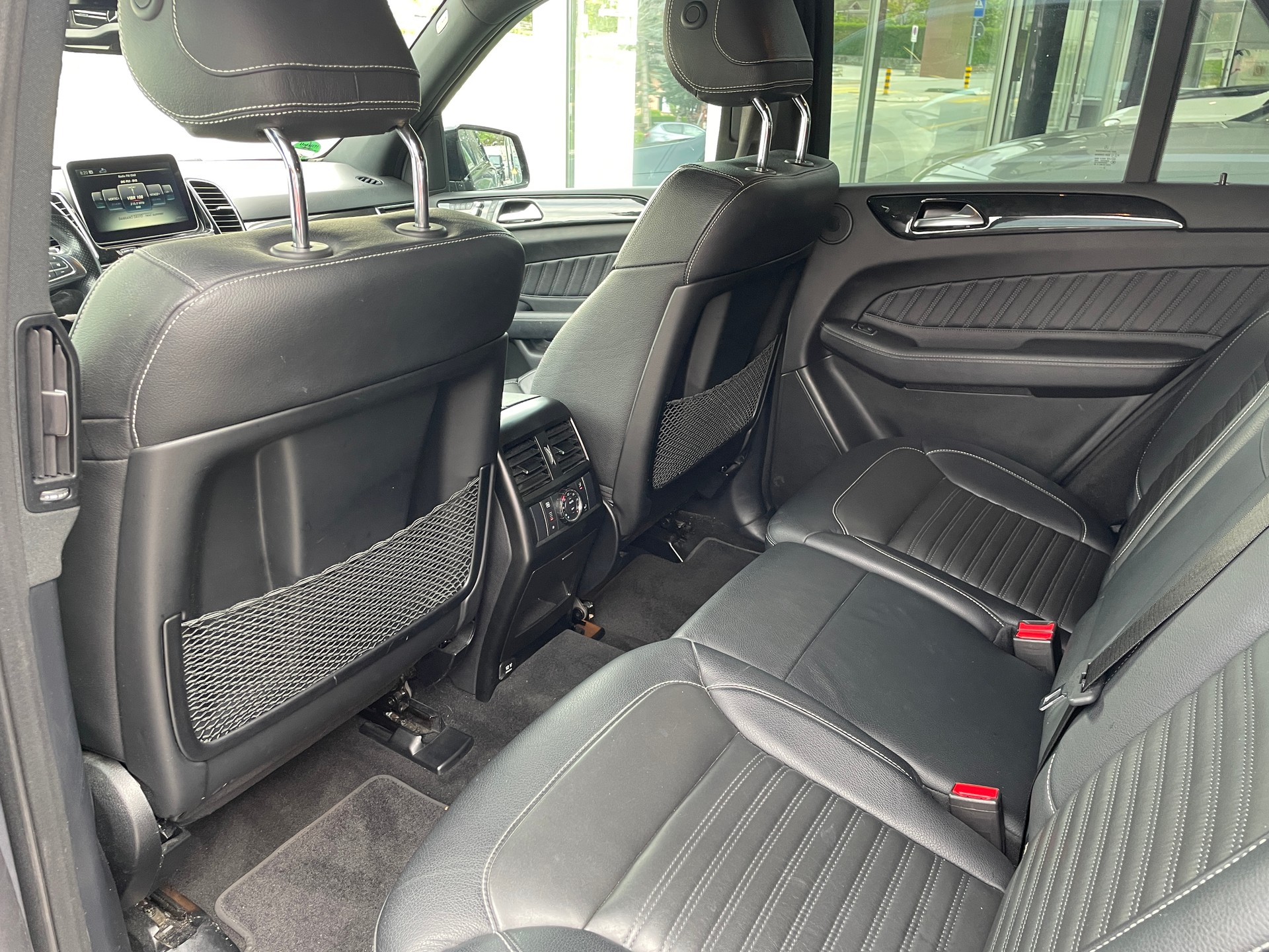 MERCEDES-BENZ GLE 250 d 4Matic 9G-Tronic-image-12