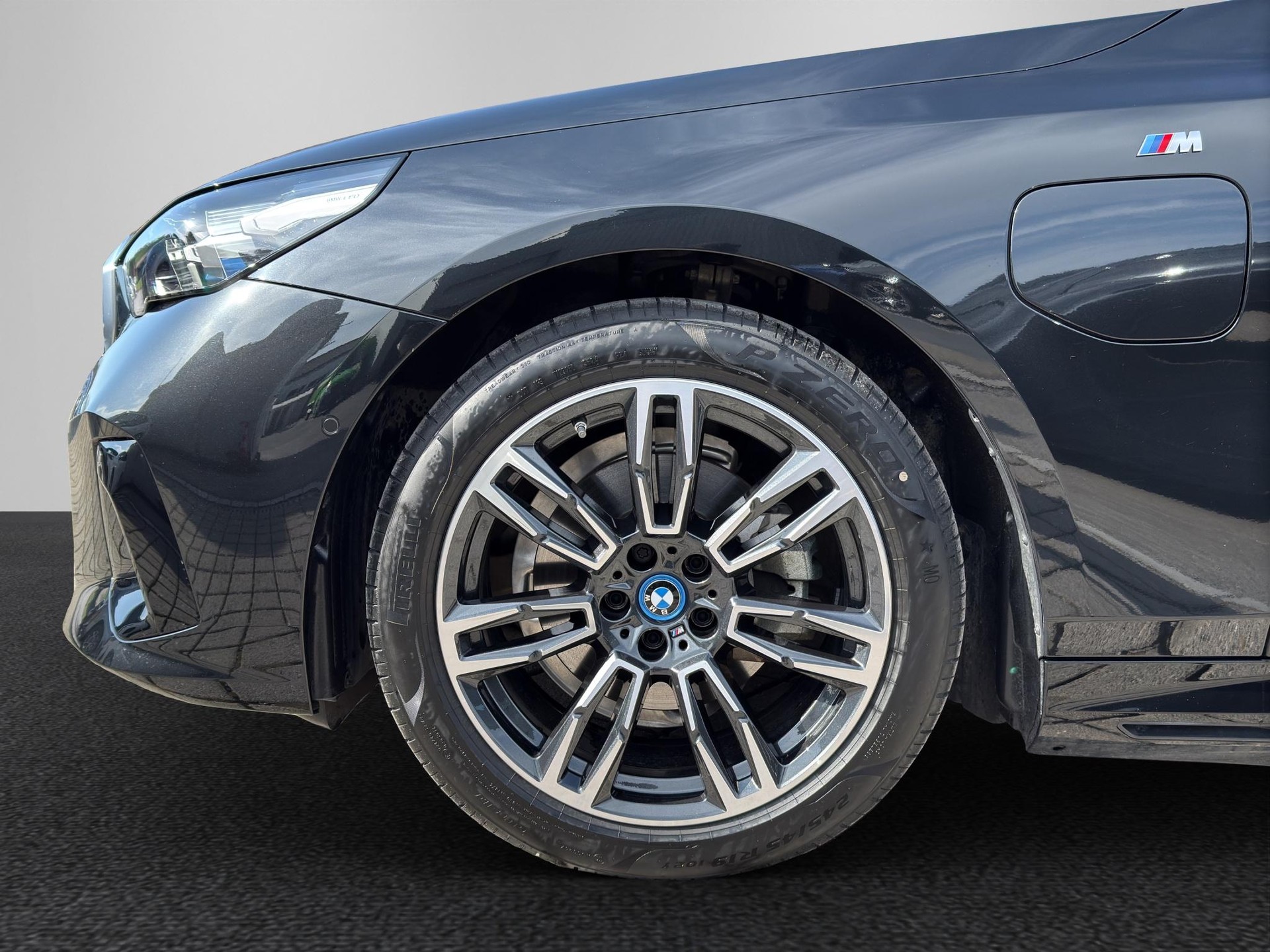 BMW 530e xDrive Touring M Sport-image-8