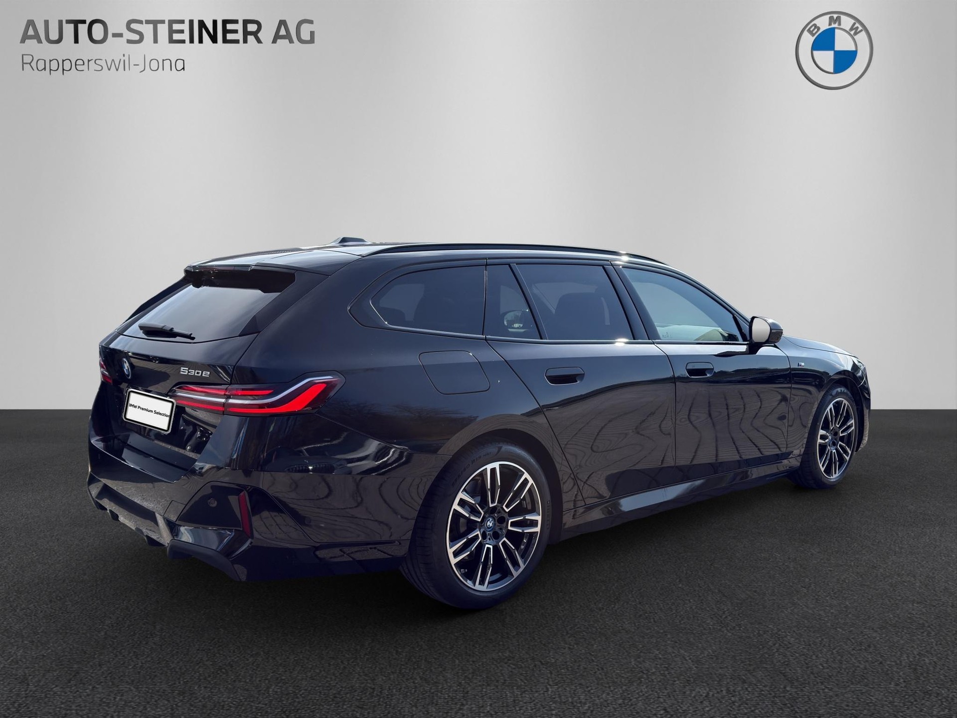 BMW 530e xDrive Touring M Sport-image-4
