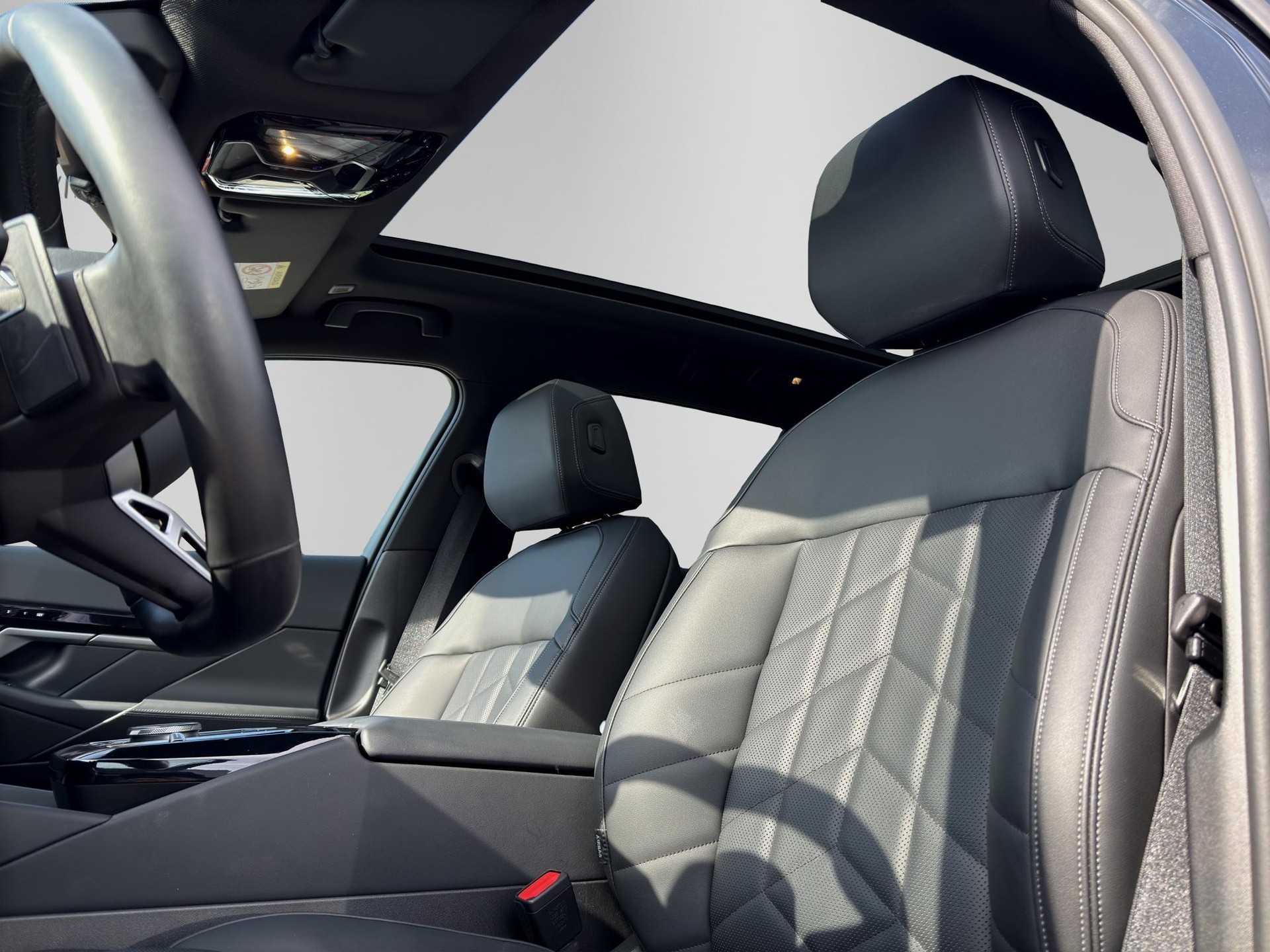 BMW 530e xDrive Touring M Sport-image-15