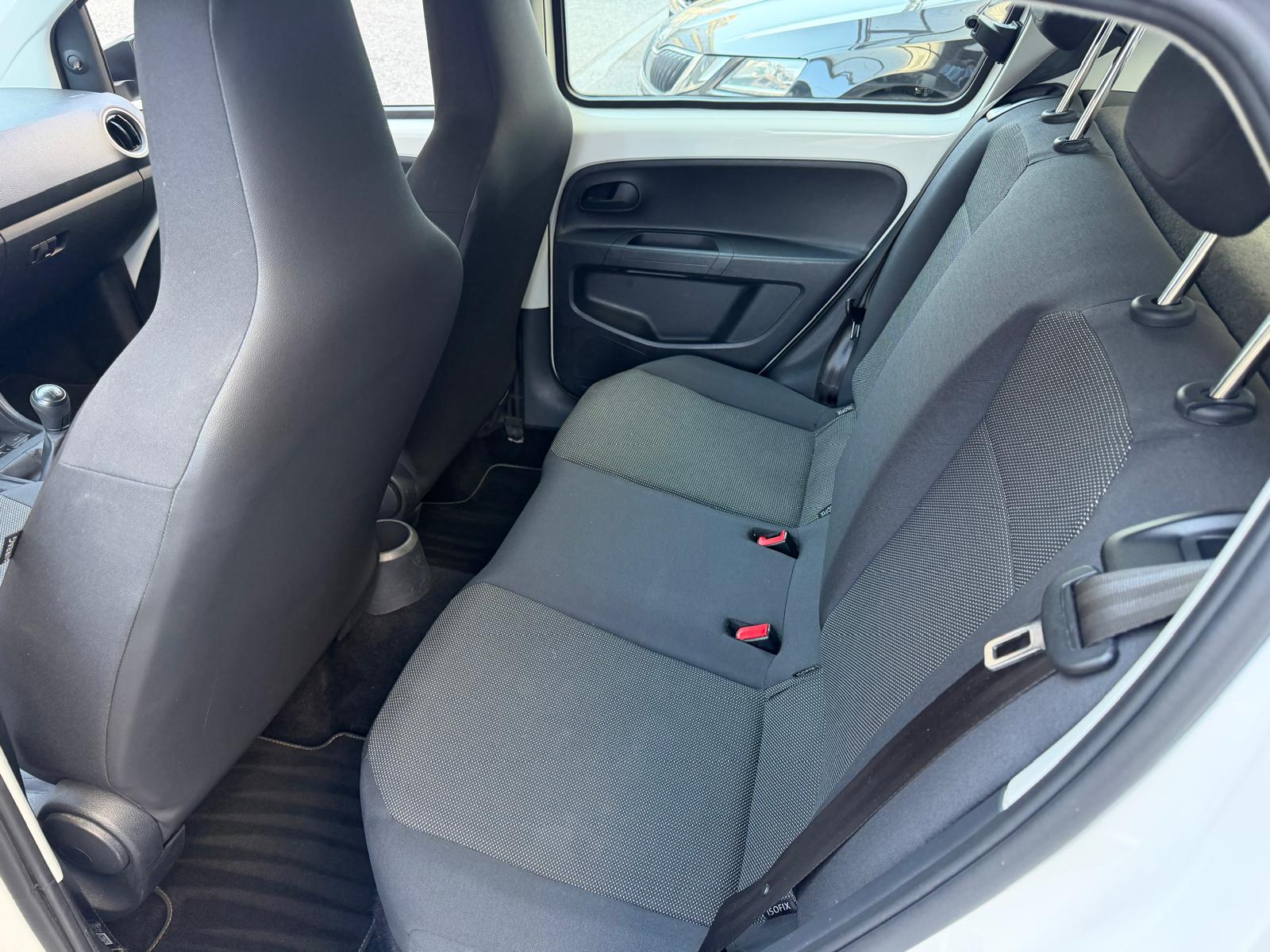 VW Up 1.0 MPI take up-image-9