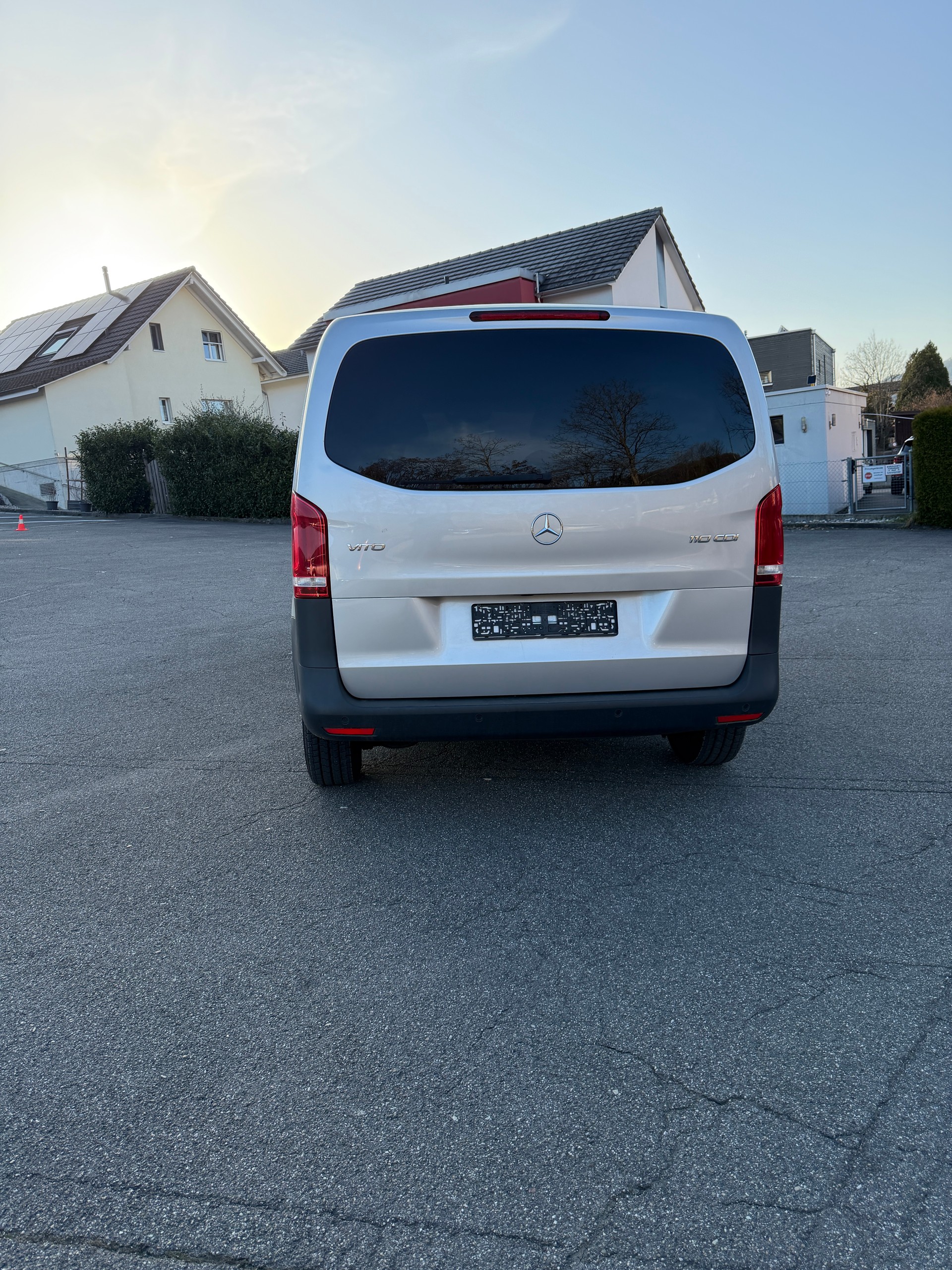 MERCEDES-BENZ VITO-image-3