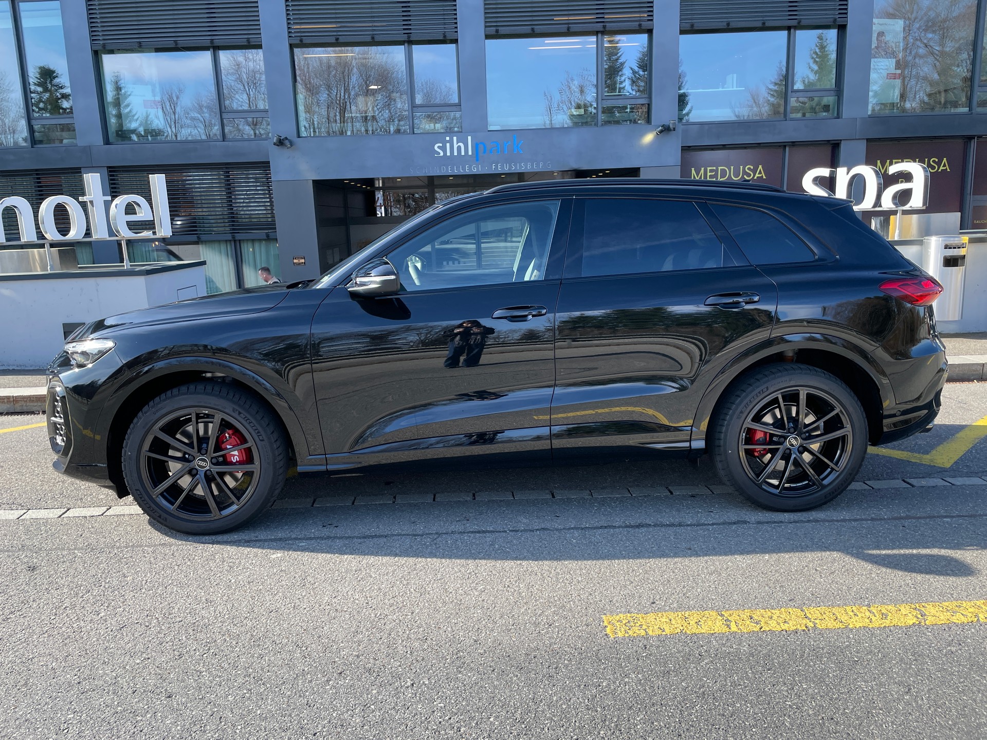 AUDI SQ5 TFSI quattro S-tronic-image-12