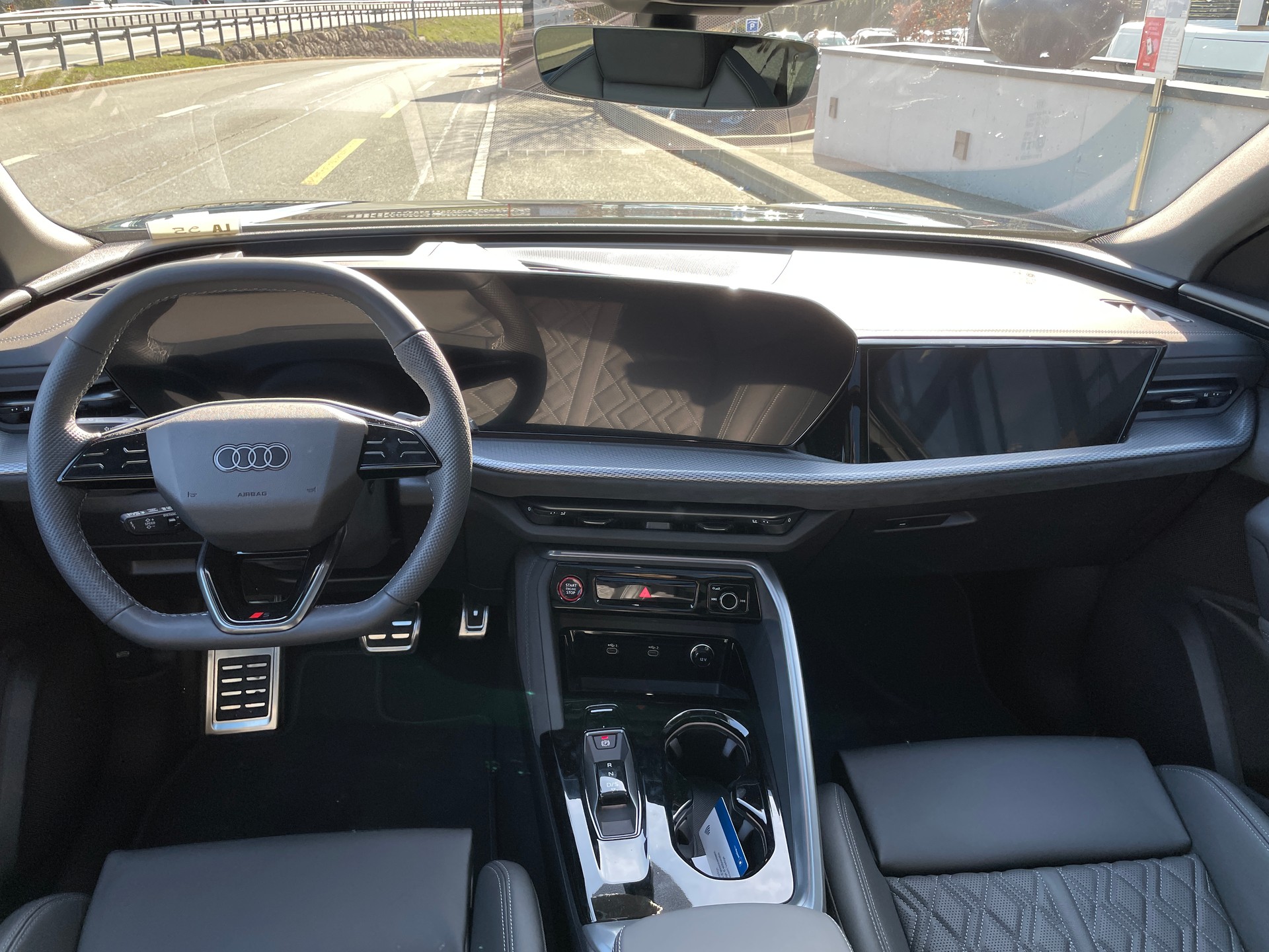 AUDI SQ5 TFSI quattro S-tronic-image-18