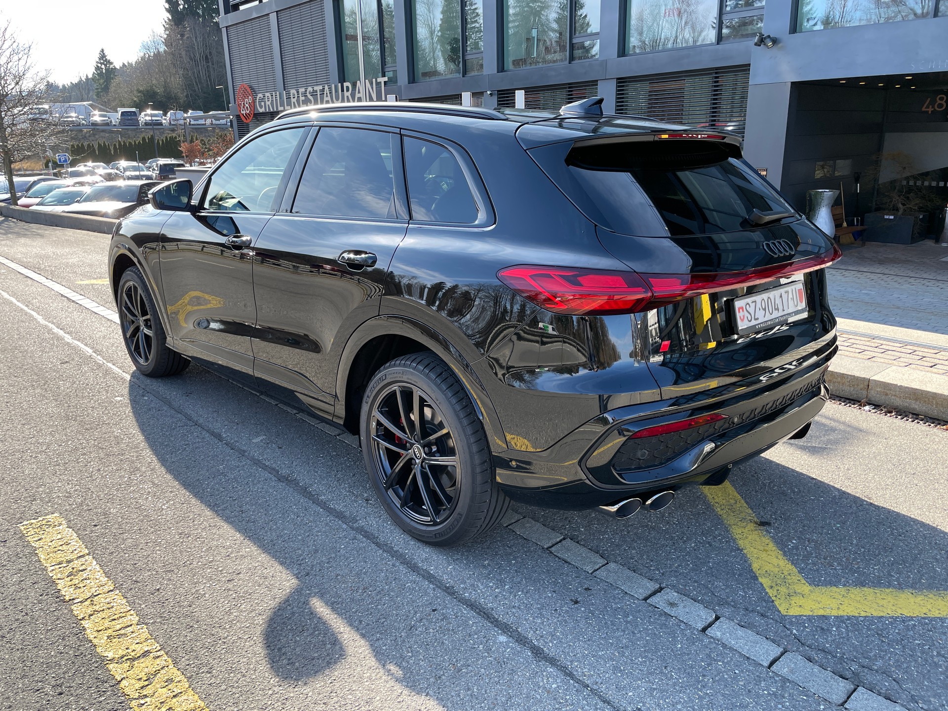 AUDI SQ5 TFSI quattro S-tronic-image-11